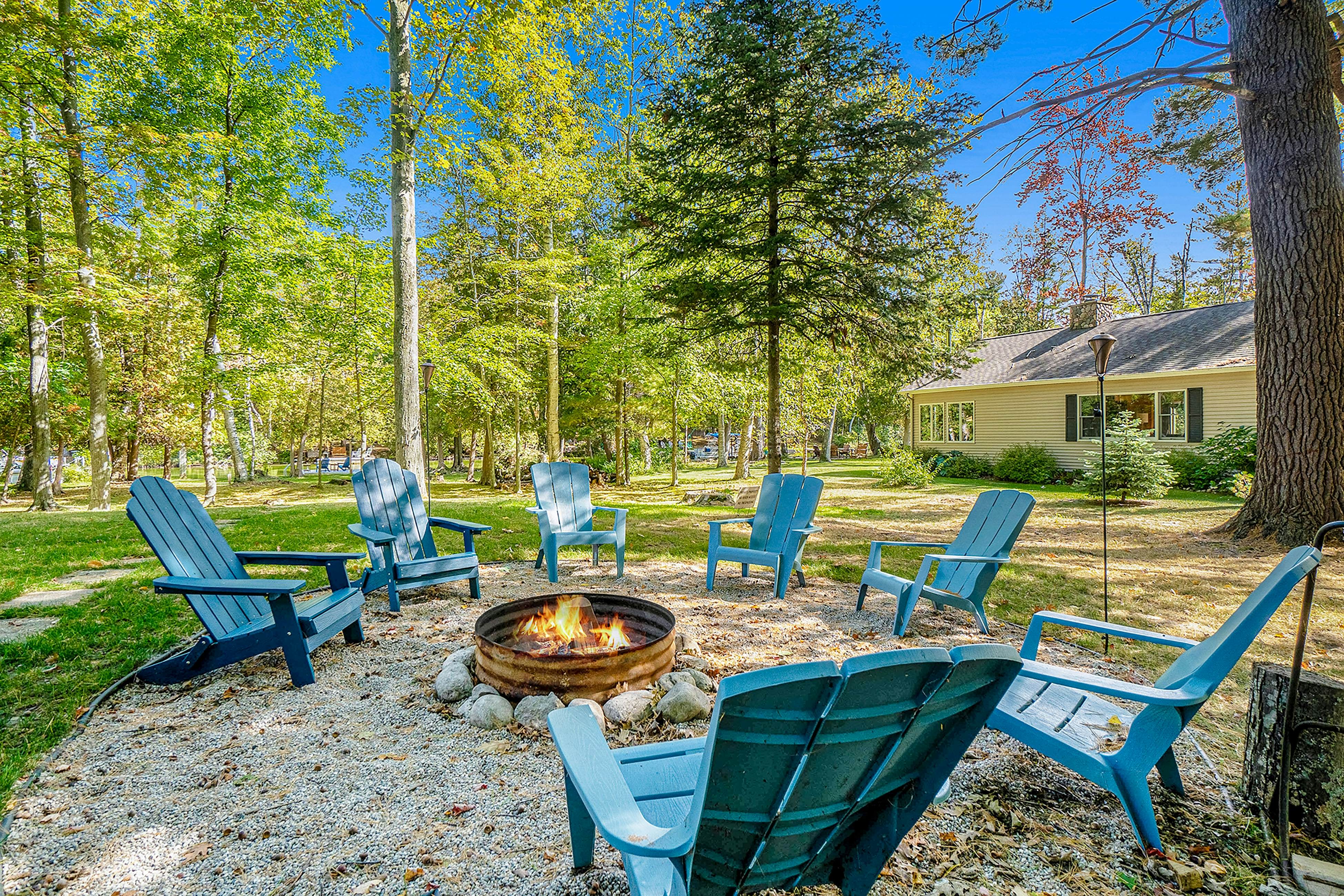 Whispering River Hideaway	