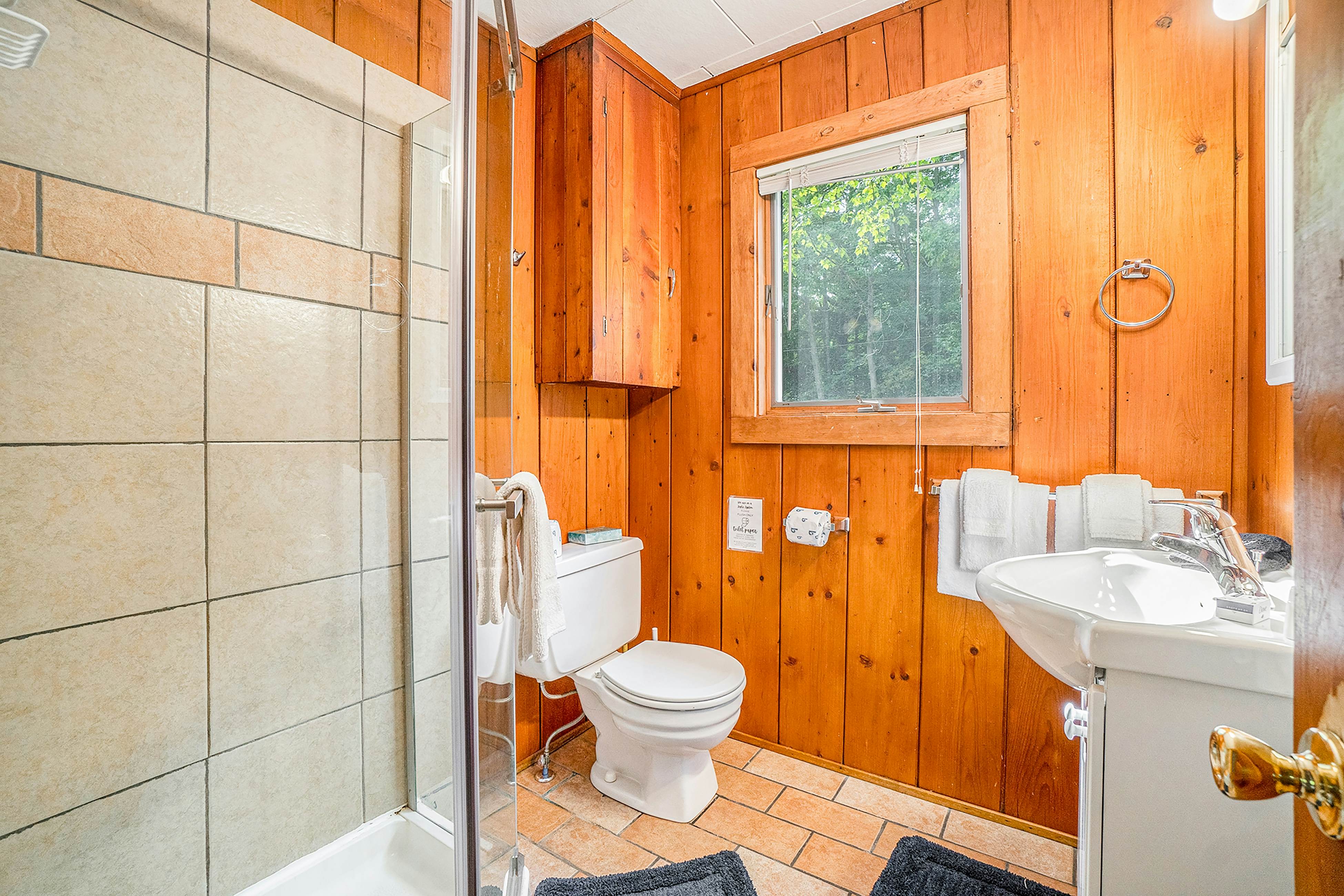 Whispering River Hideaway	