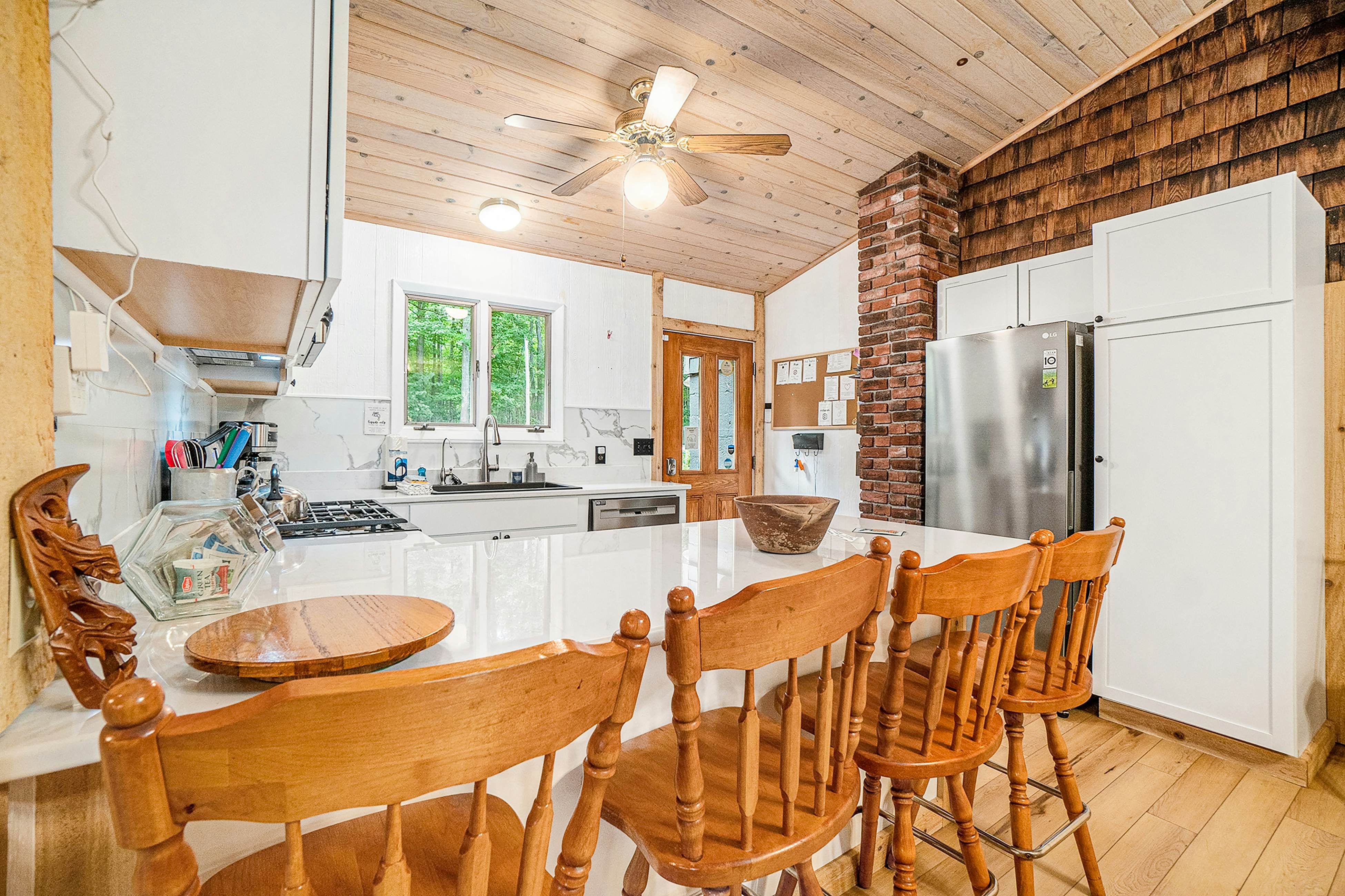 Whispering River Hideaway	