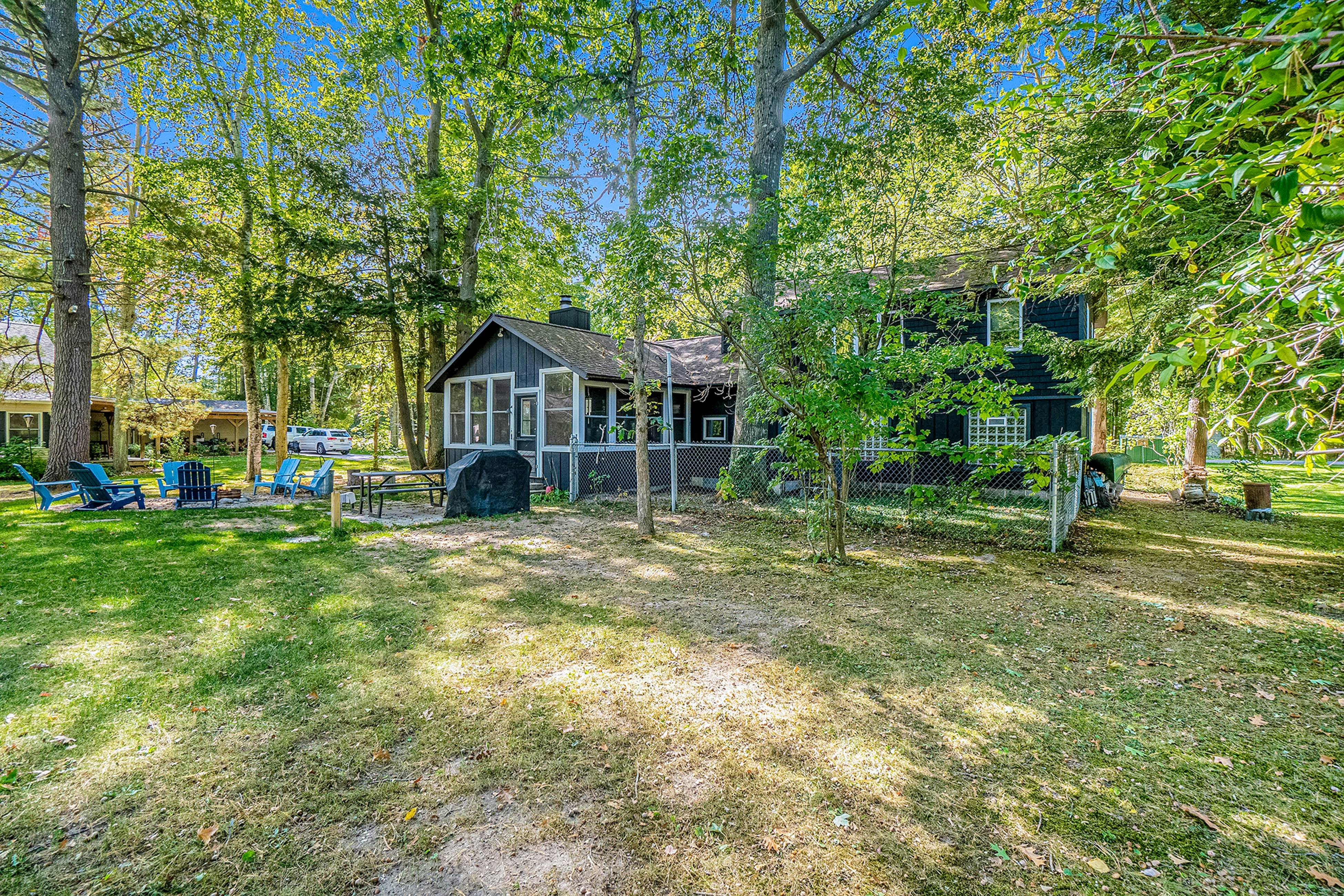 Whispering River Hideaway	