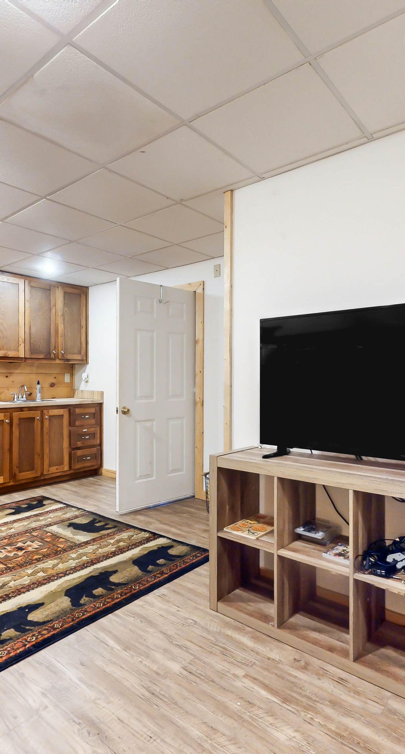 River's Creekside Cabin