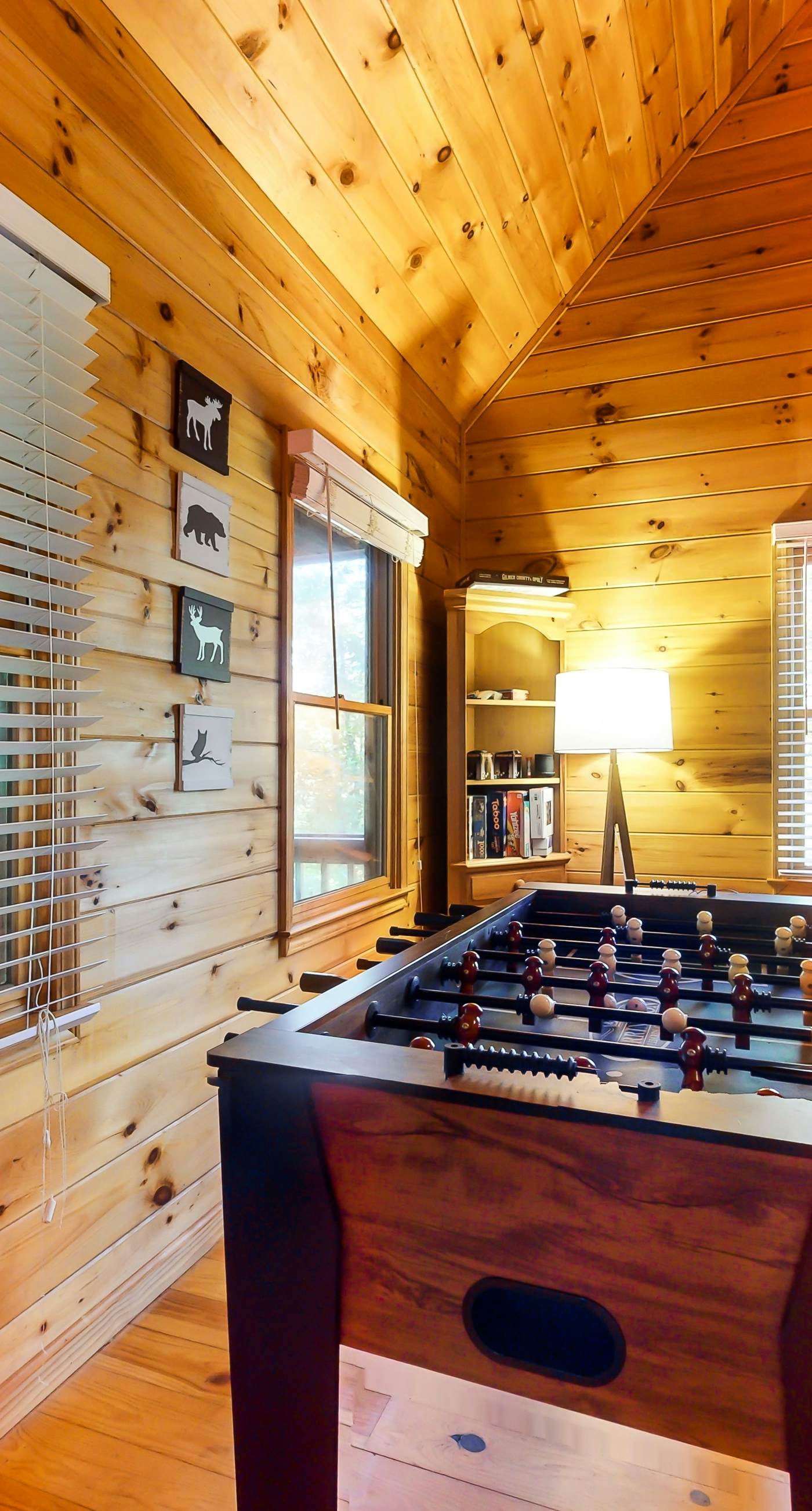 River's Creekside Cabin