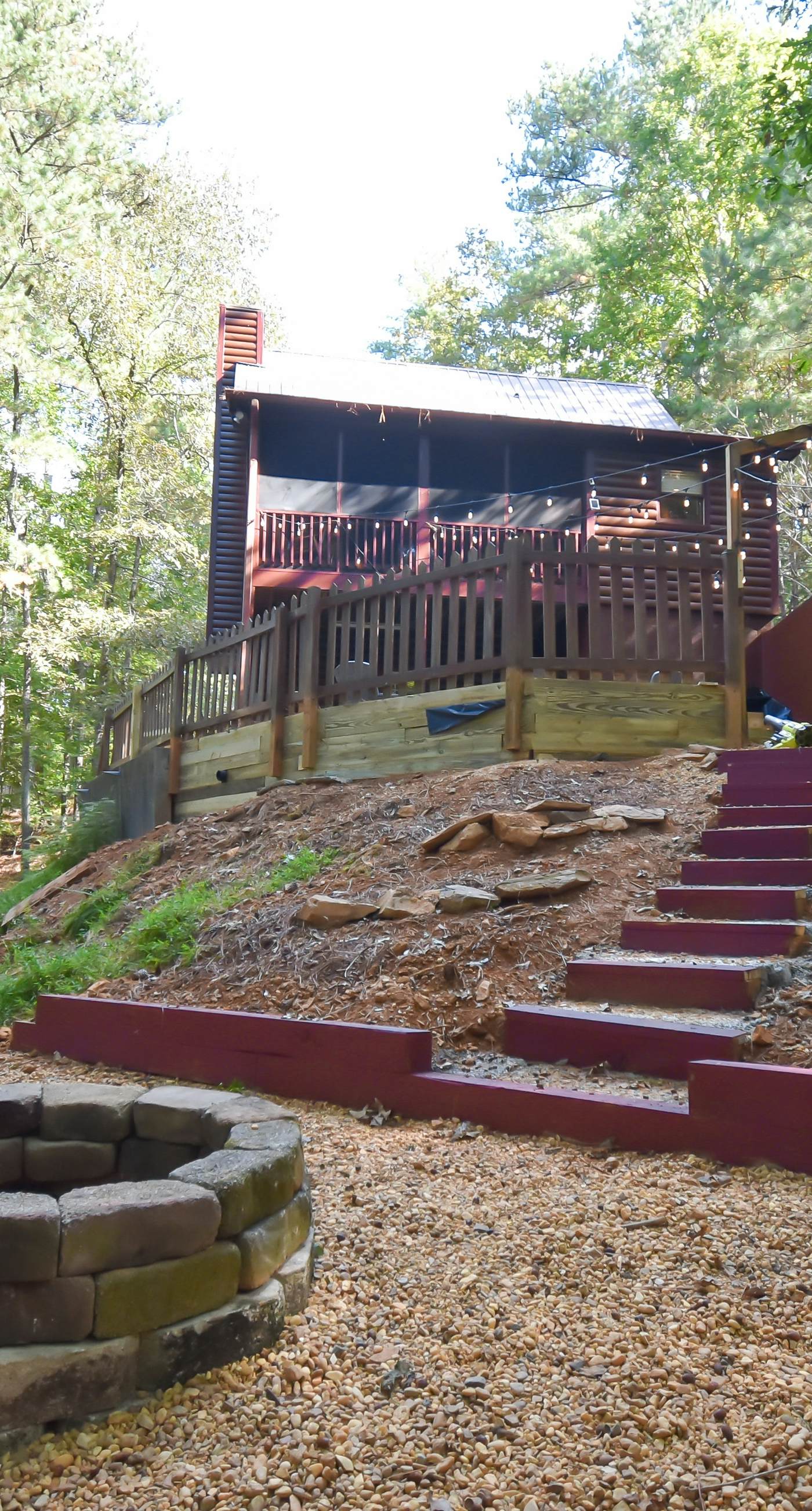 River's Creekside Cabin