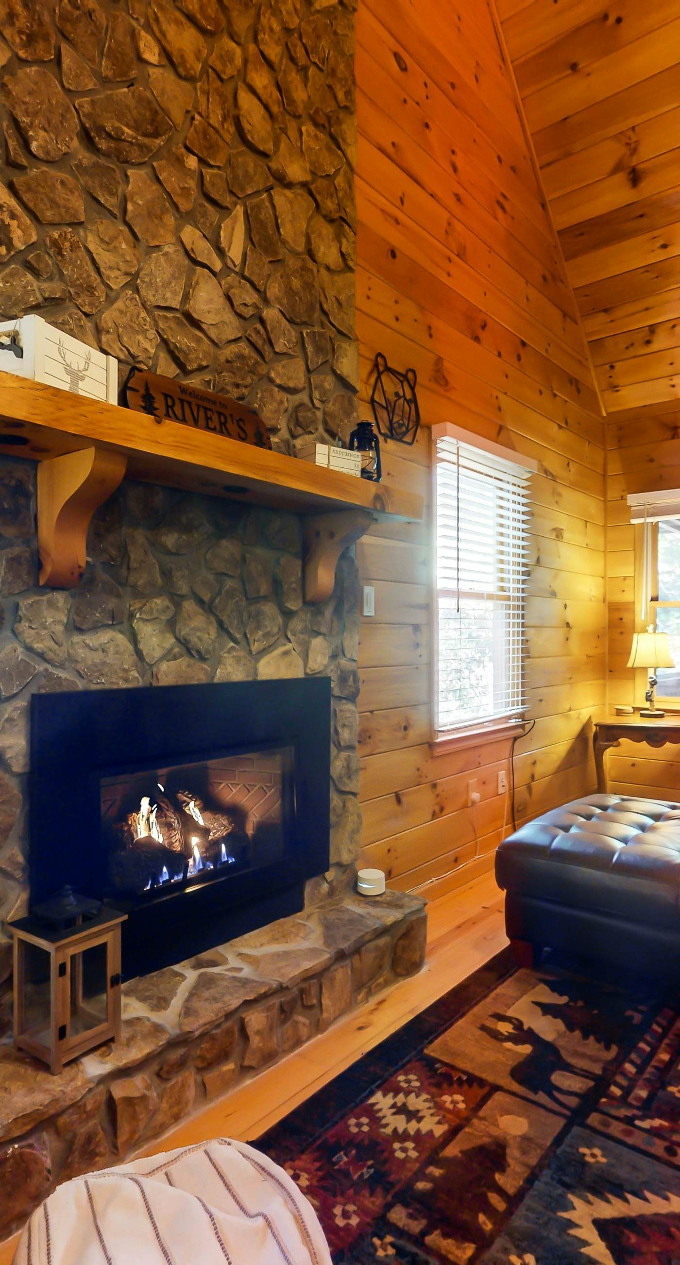 River's Creekside Cabin