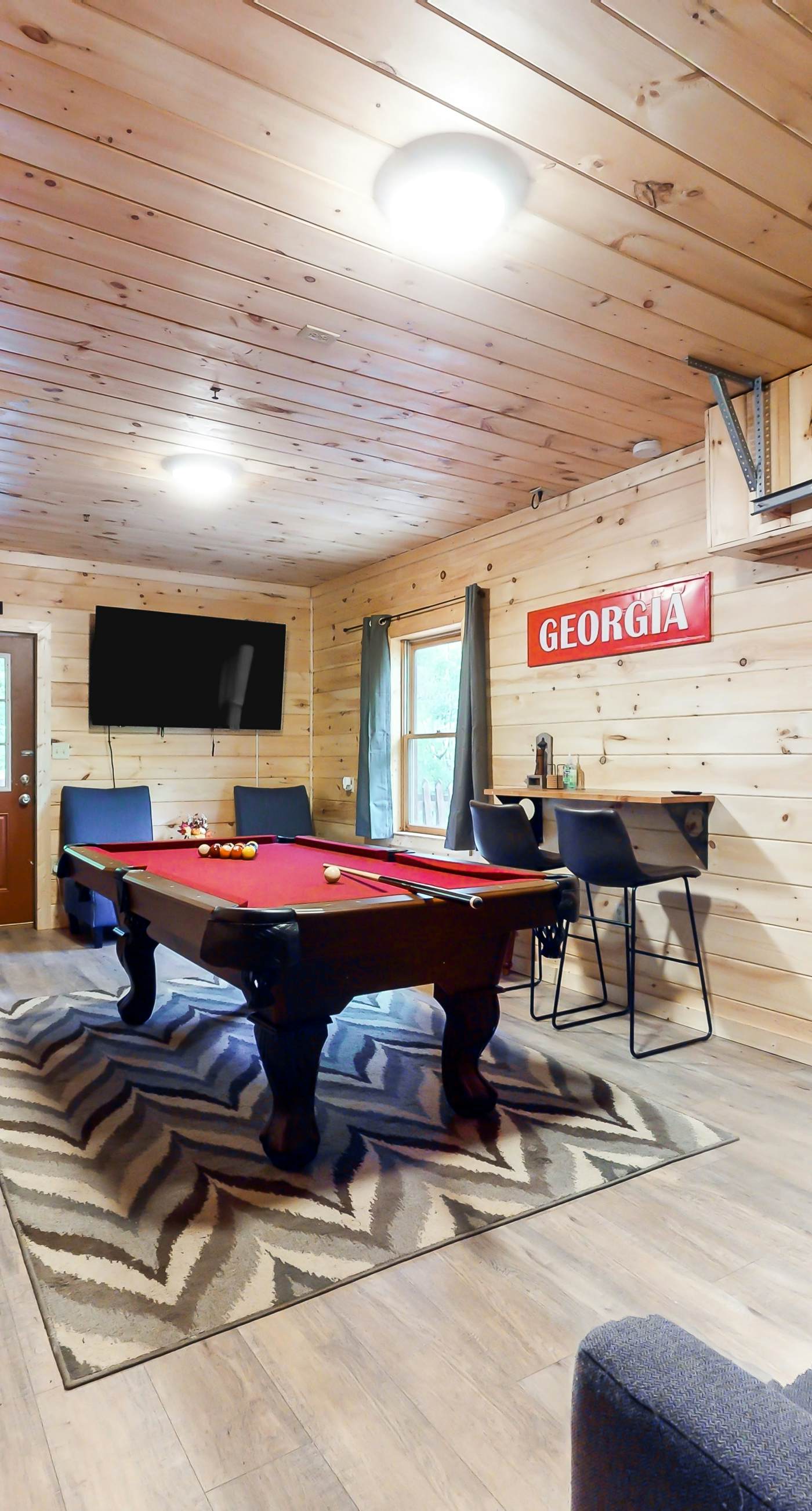 River's Creekside Cabin