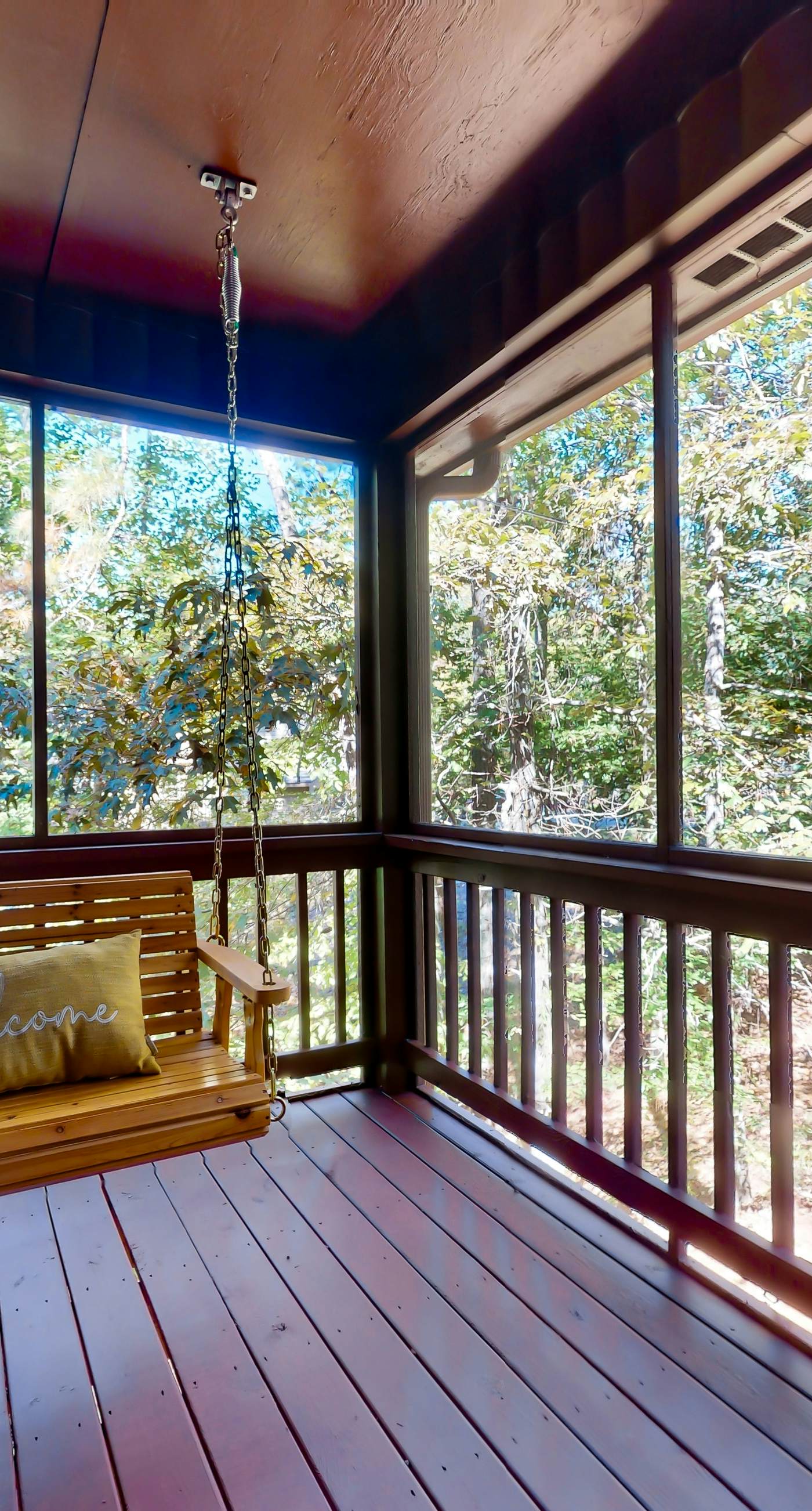 River's Creekside Cabin