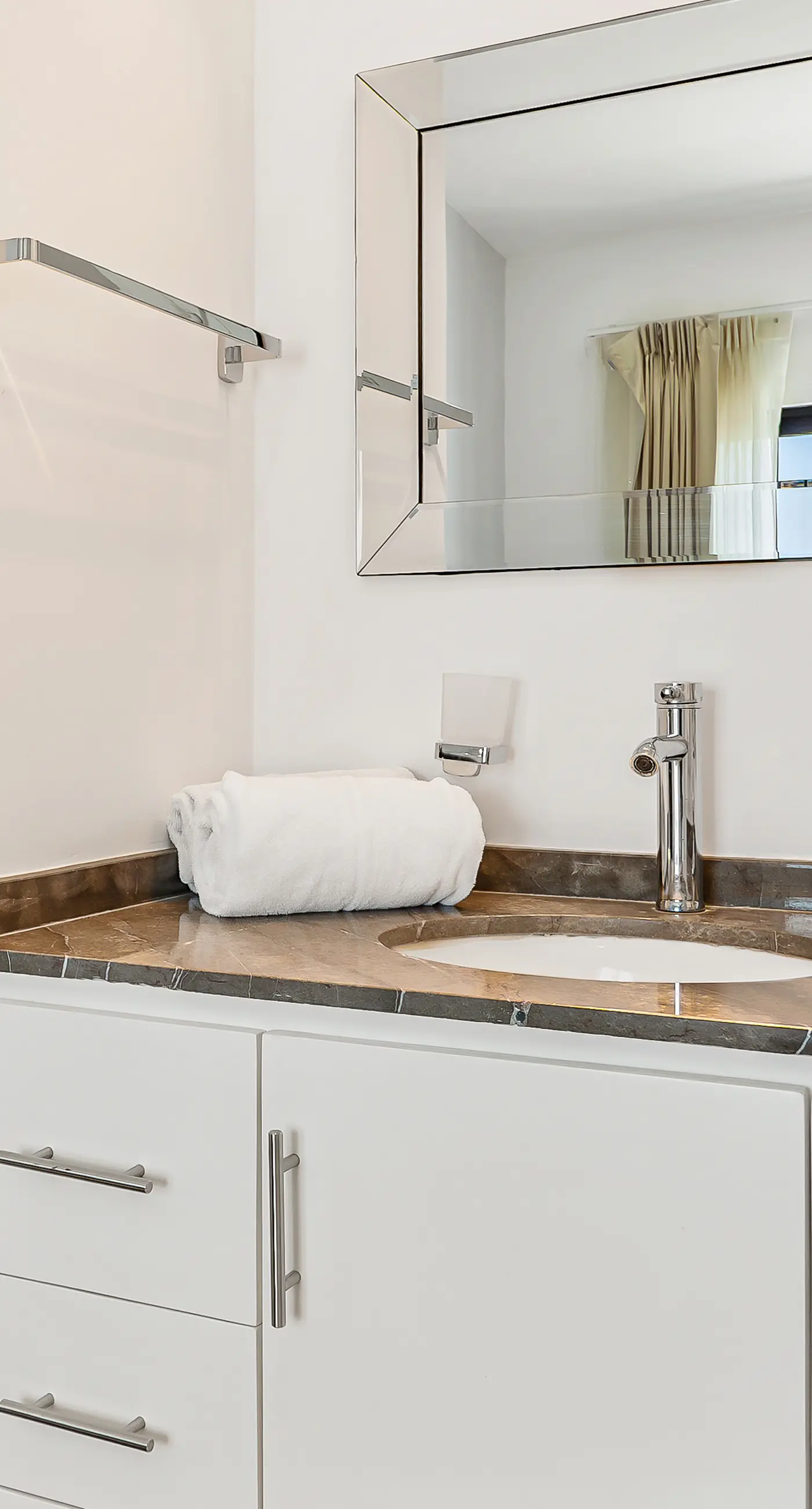 Mia 607B at Morgan Residences