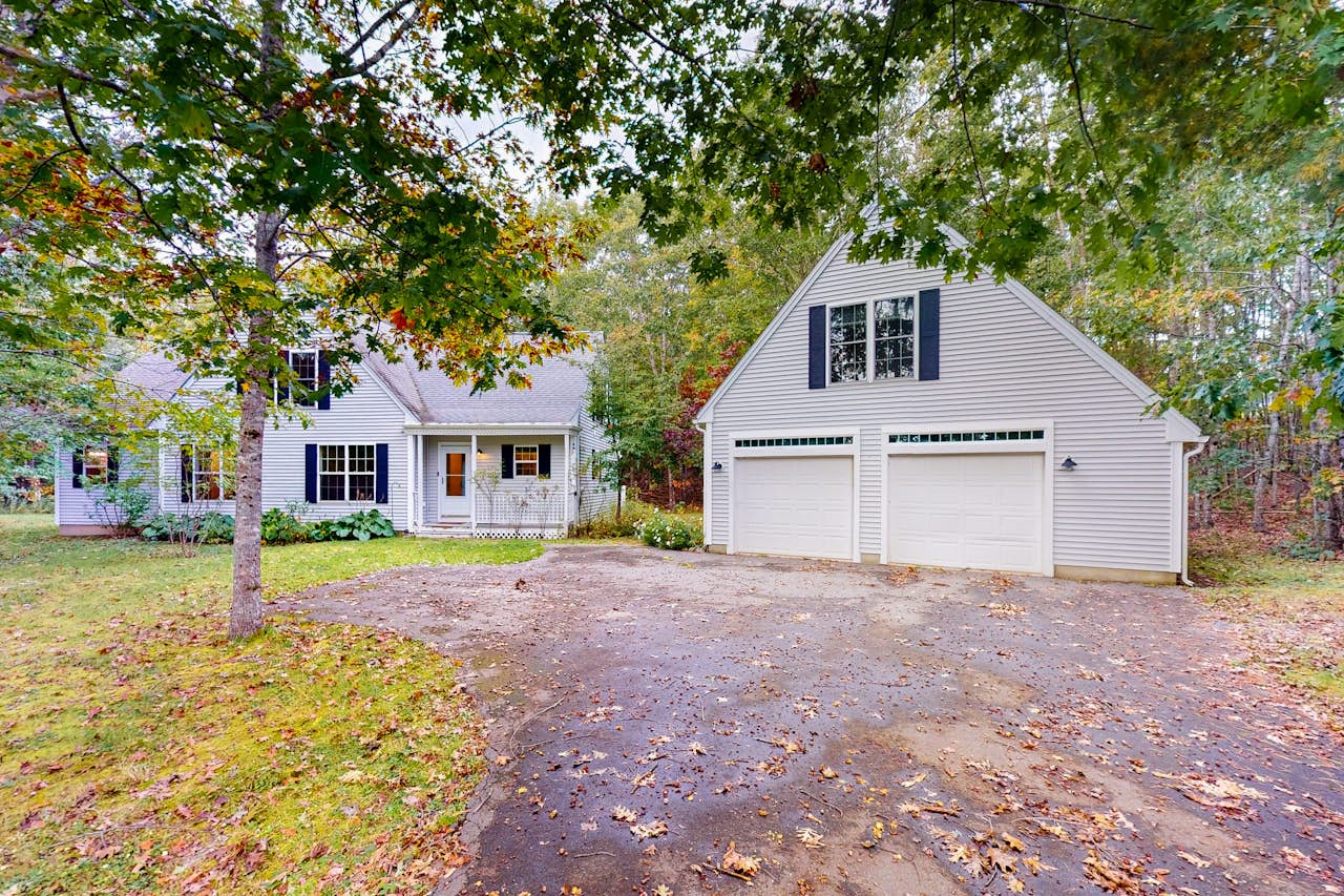 Wiscasset Woodlands 3 BD Wiscasset, ME Vacation Rental Vacasa