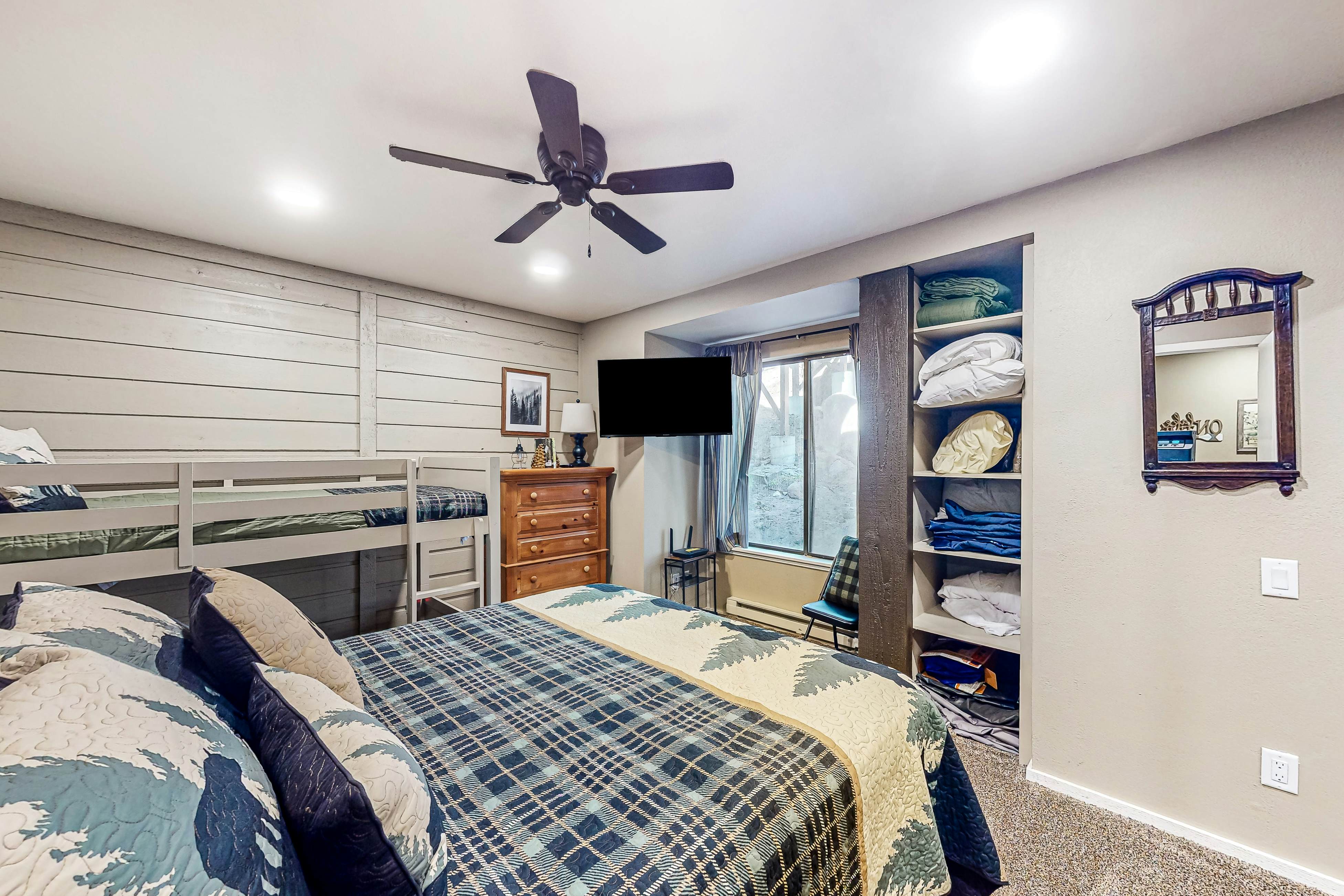 Huntington Lake Condo #102