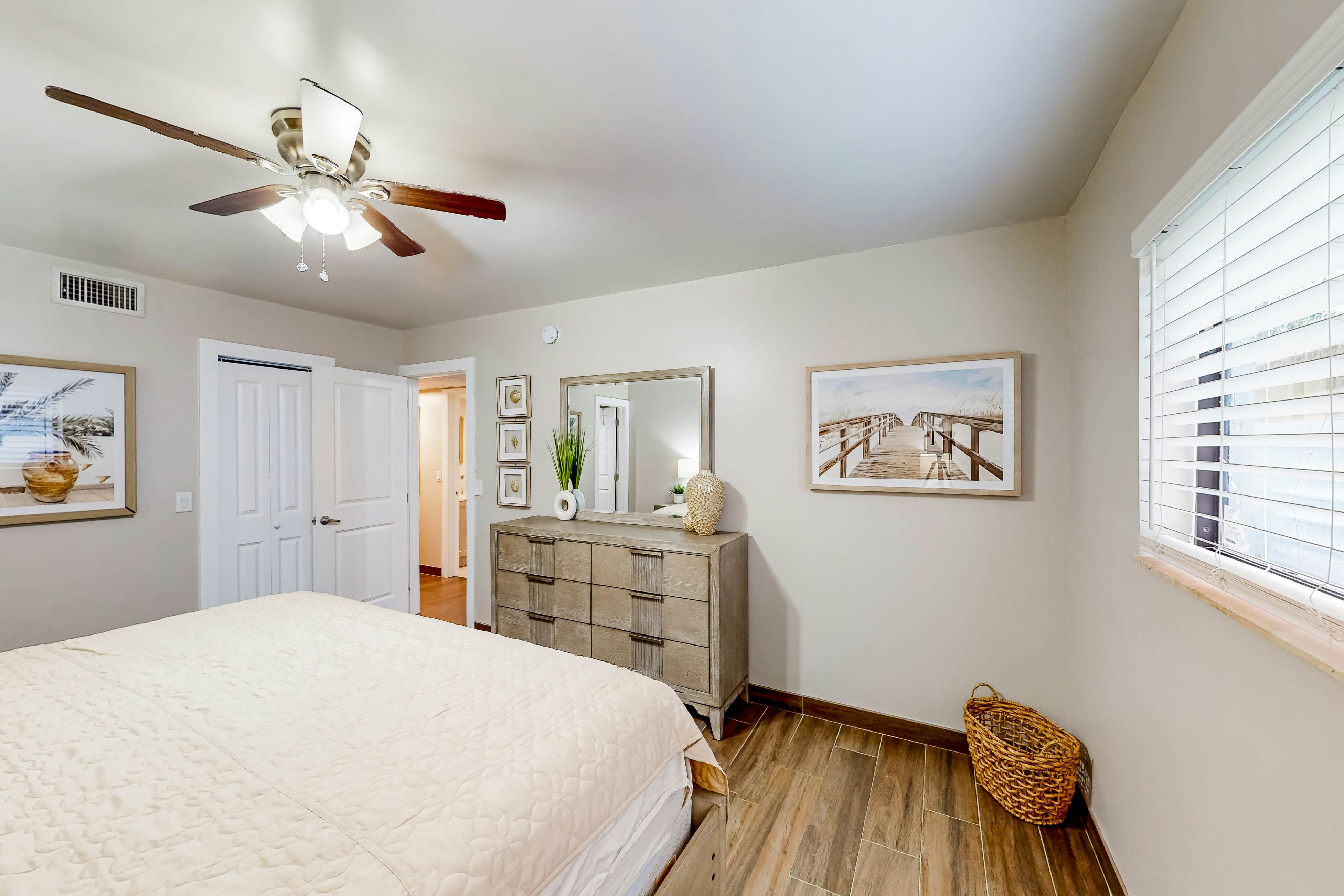 The Sailor's Perch, Unit 2