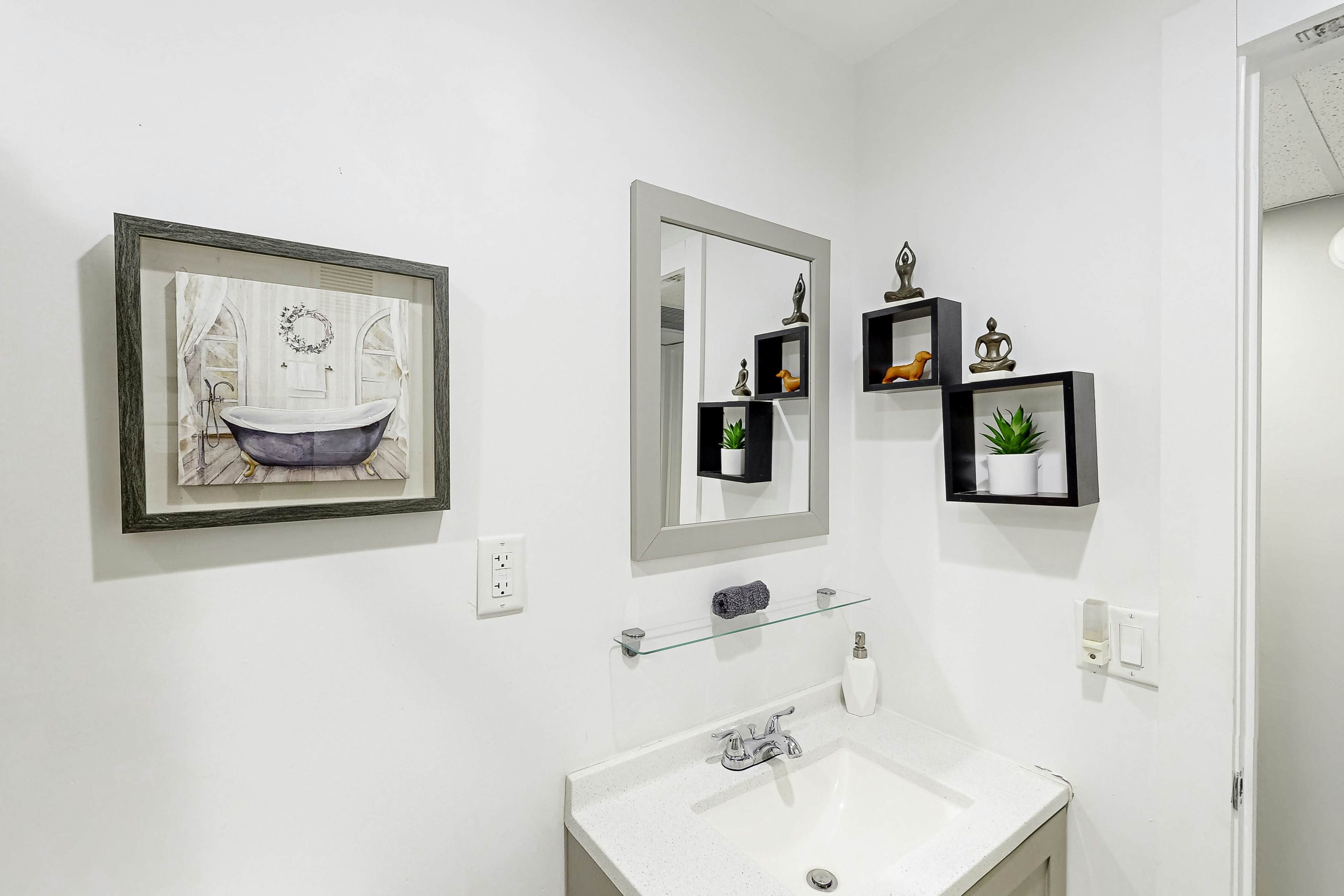 The Sailor's Perch, Unit 6