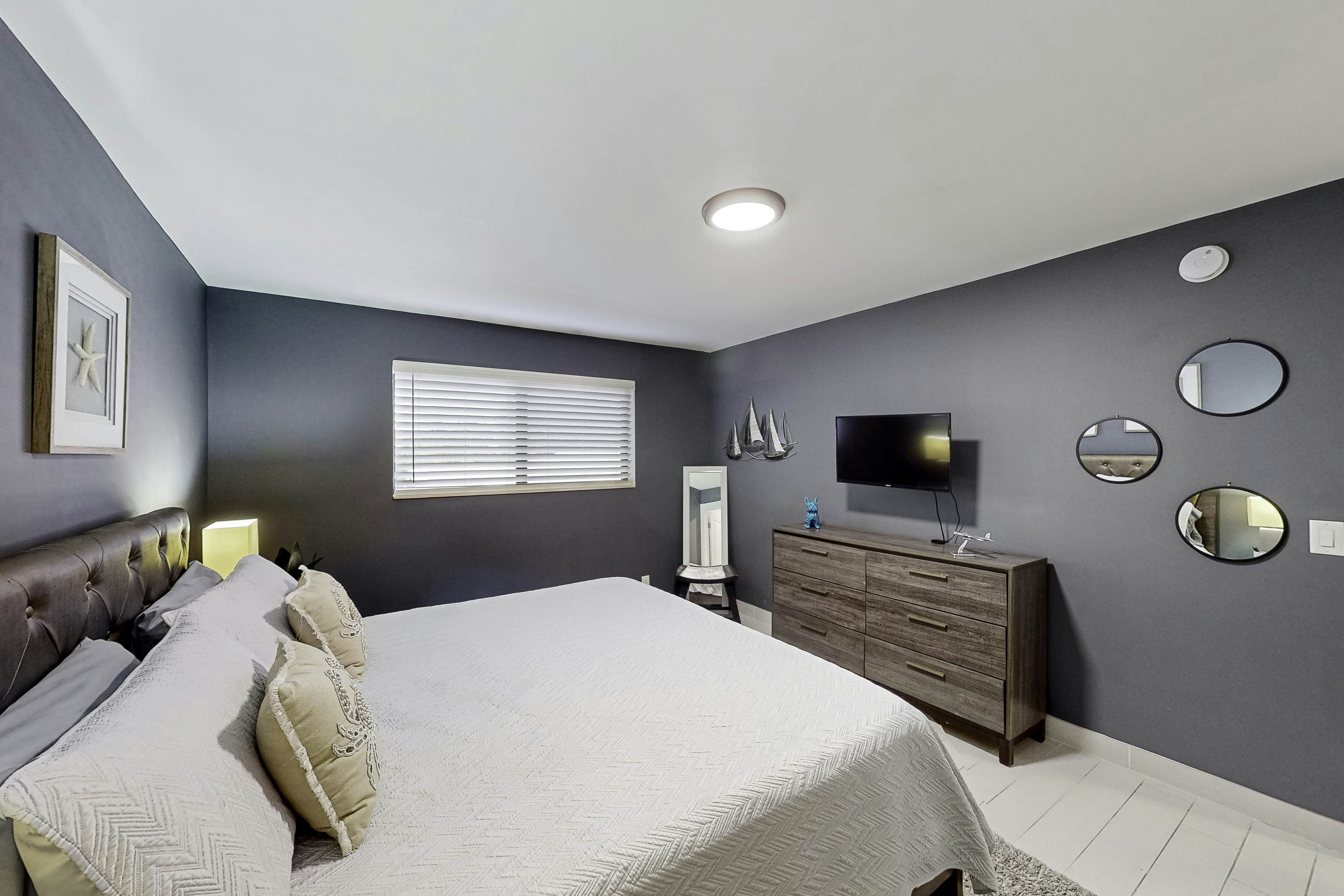 The Sailor's Perch, Unit 6