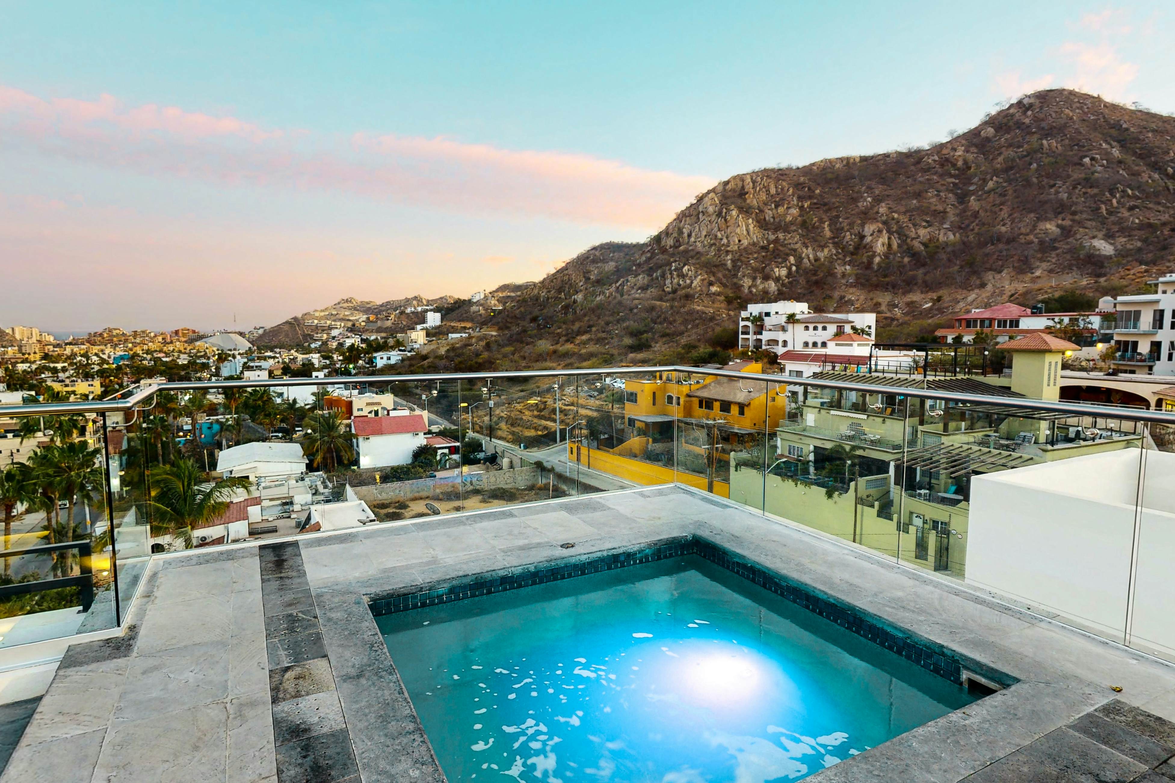 The Studio Loft at Downtown 