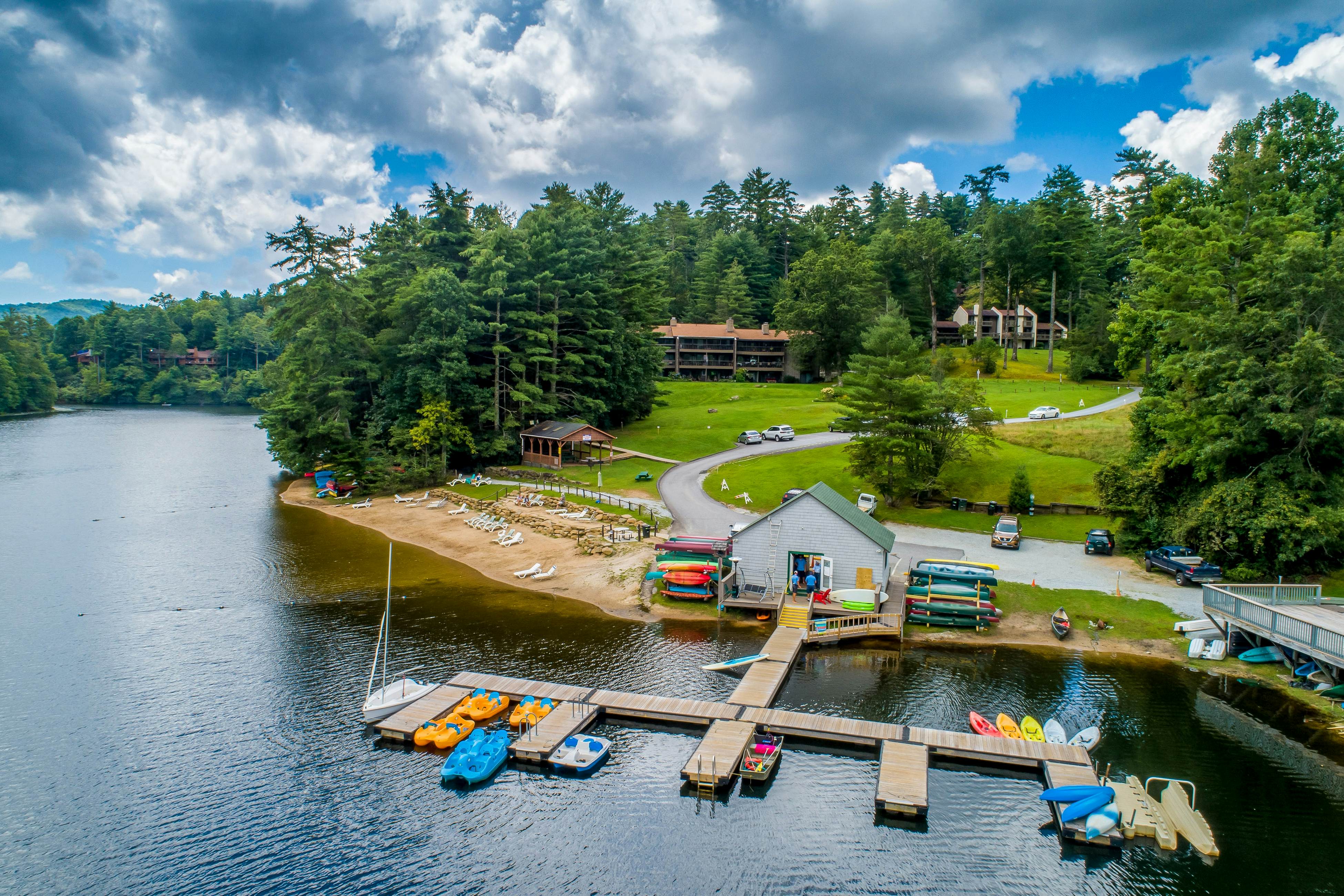 Holly Forest Hideaway