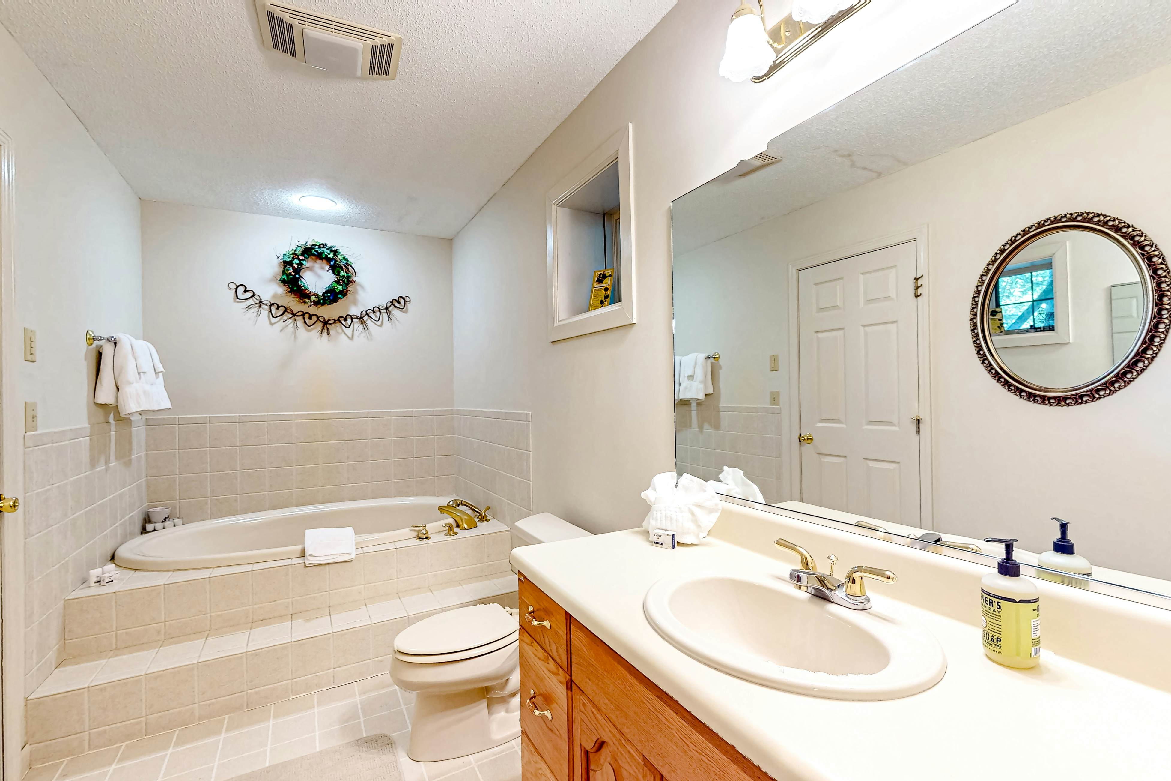 Holly Forest Hideaway