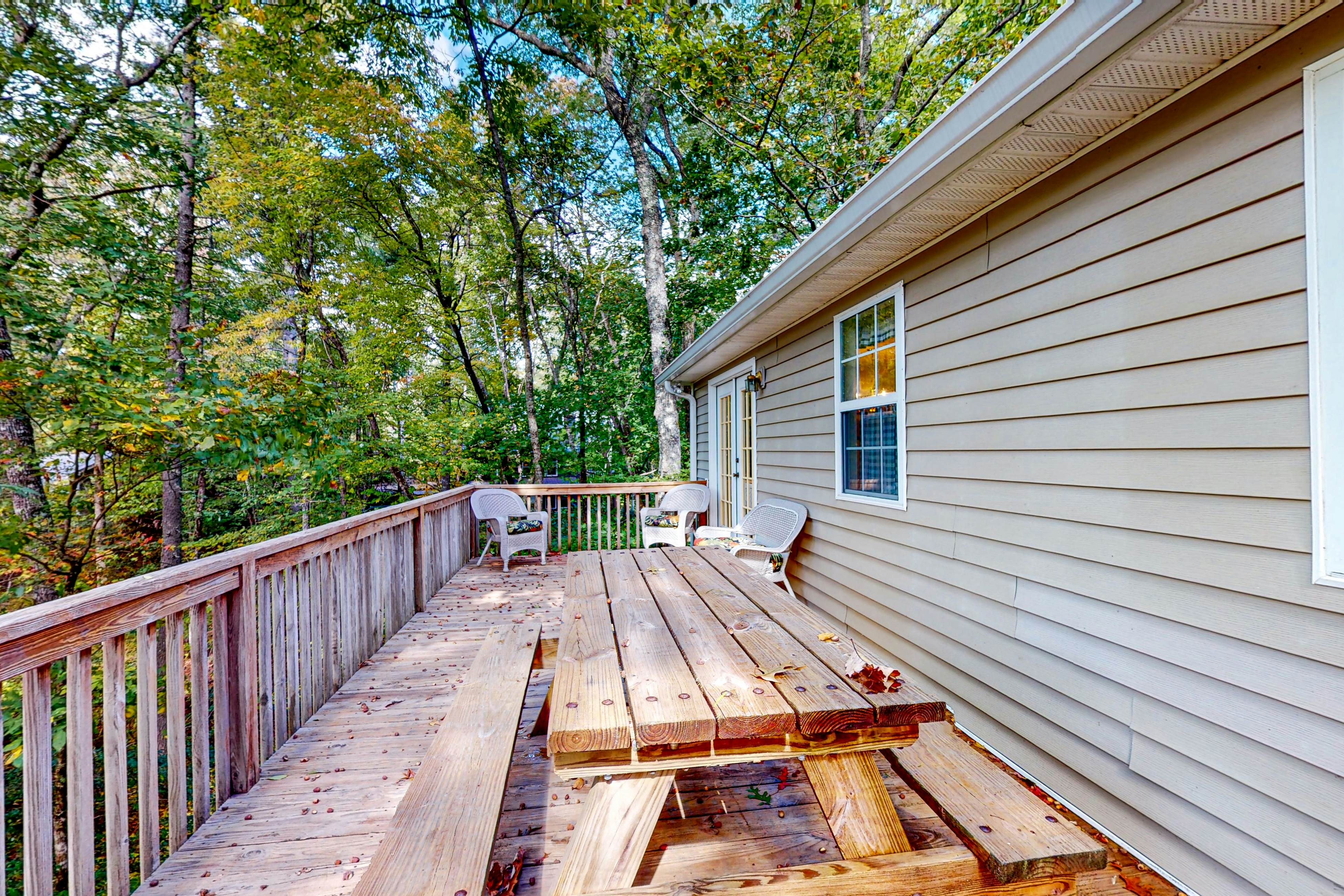 Holly Forest Hideaway