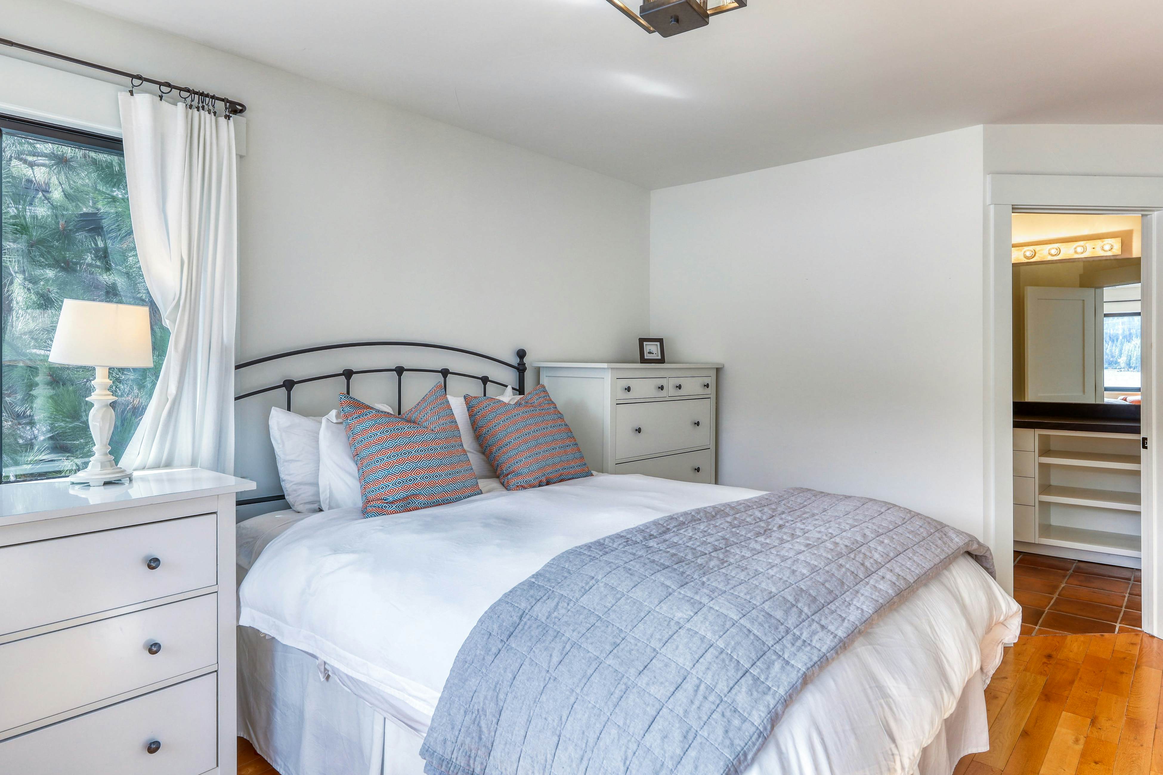 Lakefront Perfection