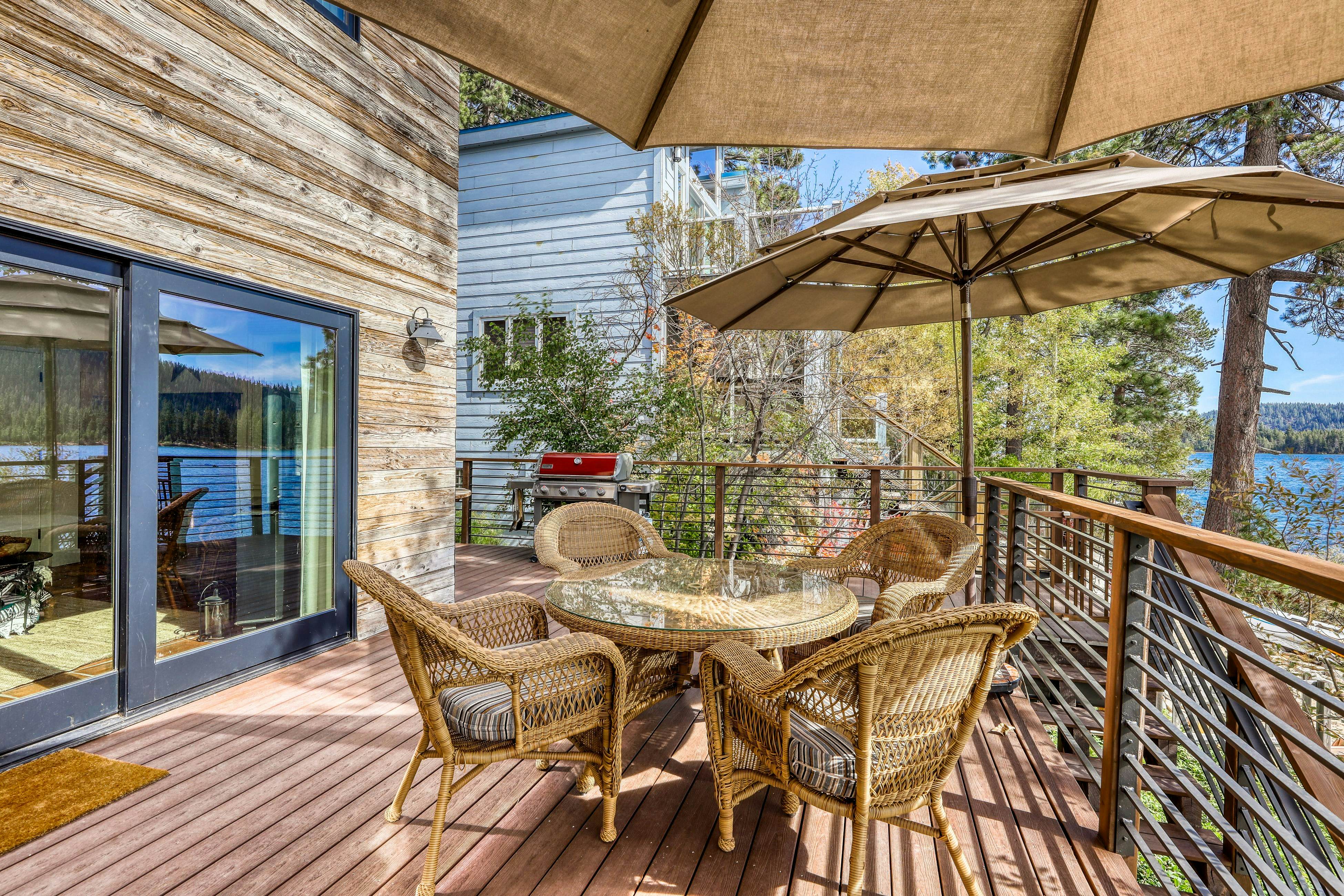 Lakefront Perfection