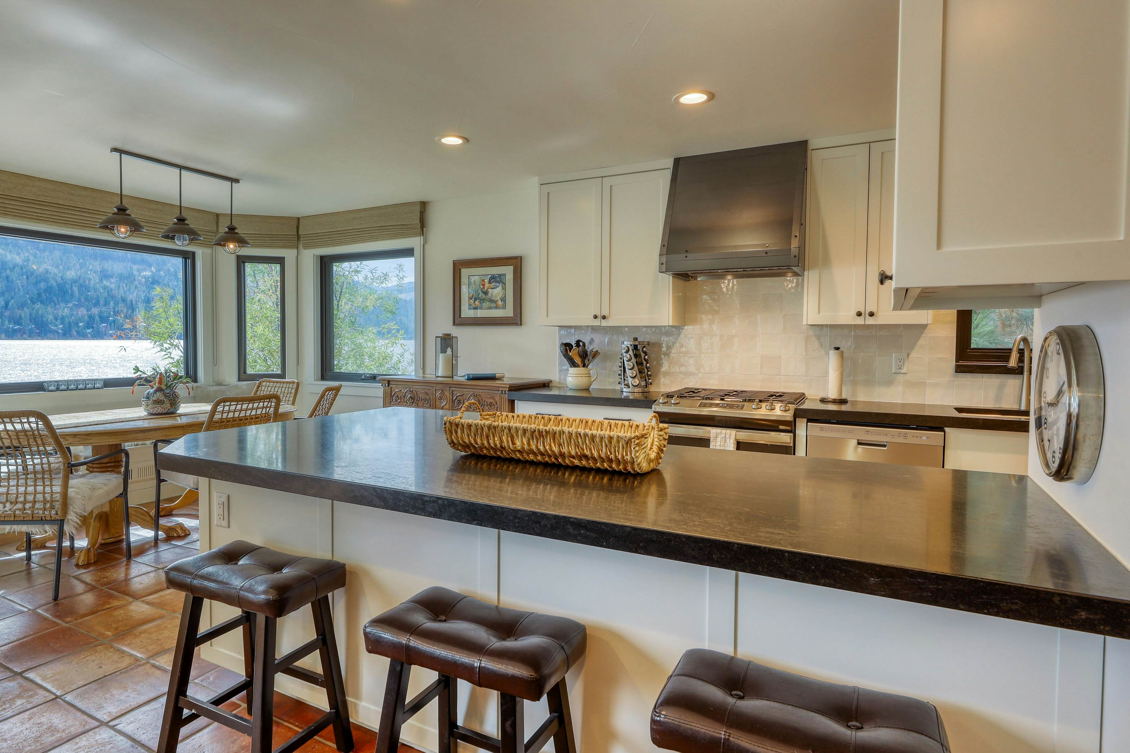 Lakefront Perfection