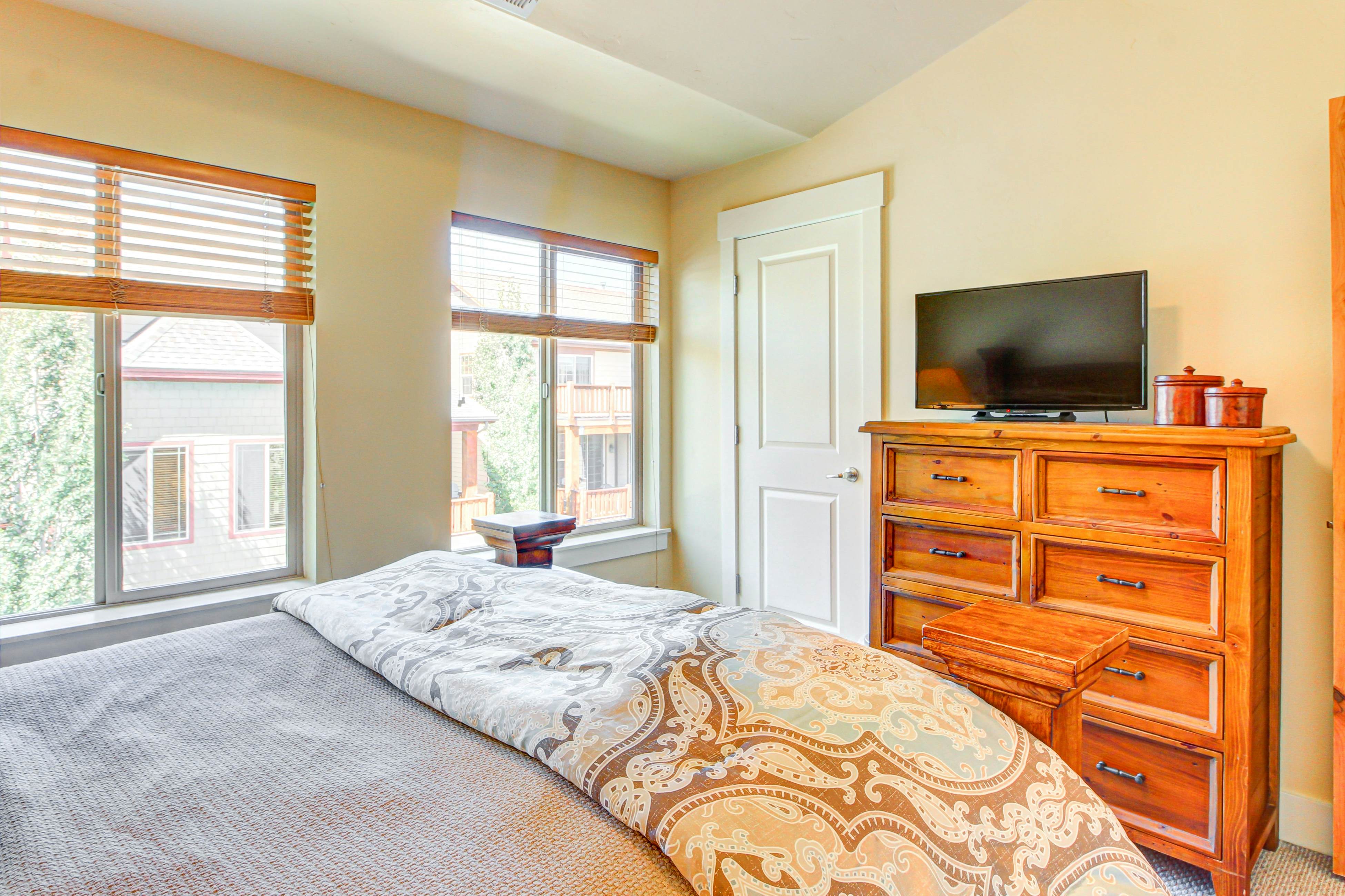 Beauty in Bear Hollow