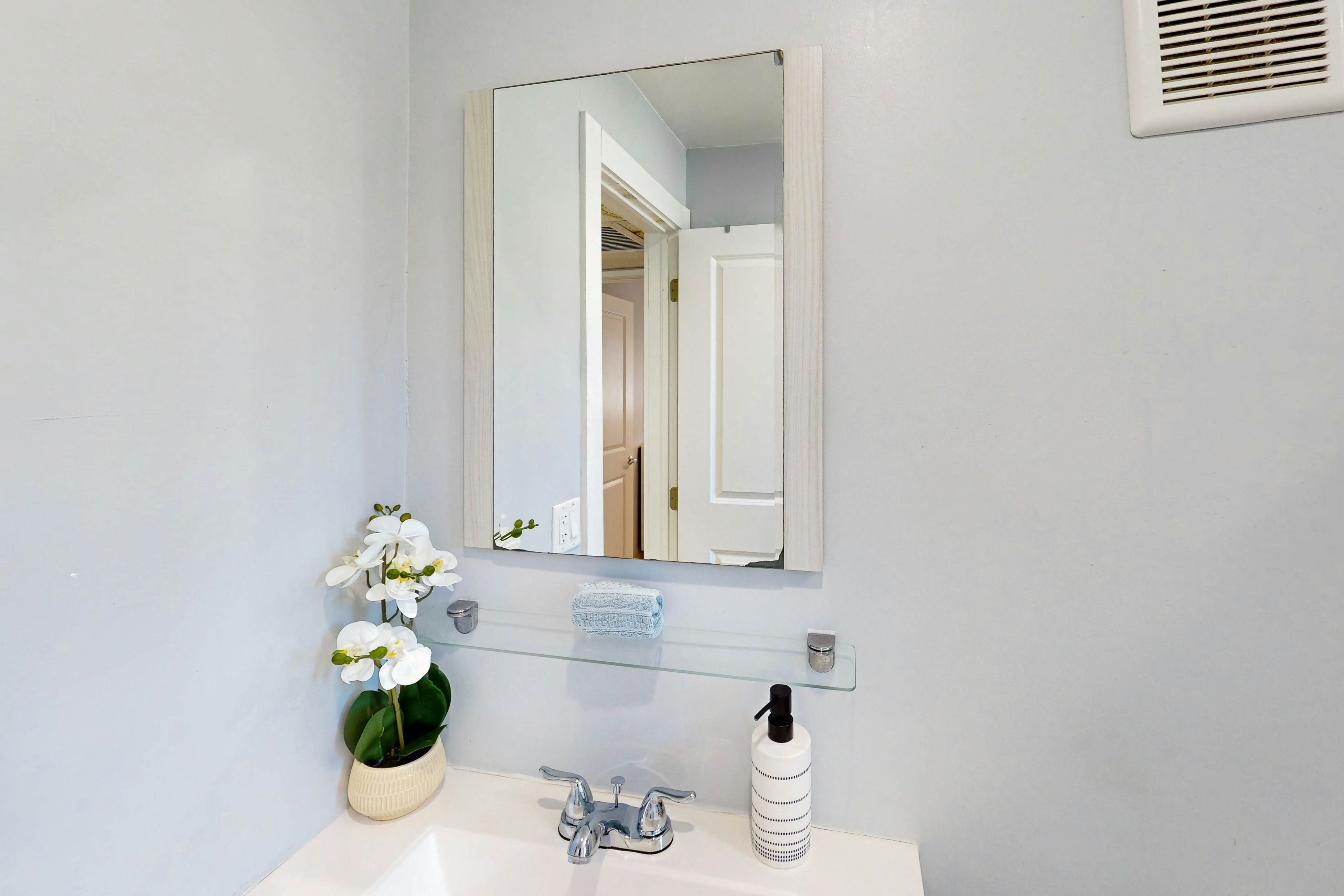 The Sailor's Perch, Unit 5