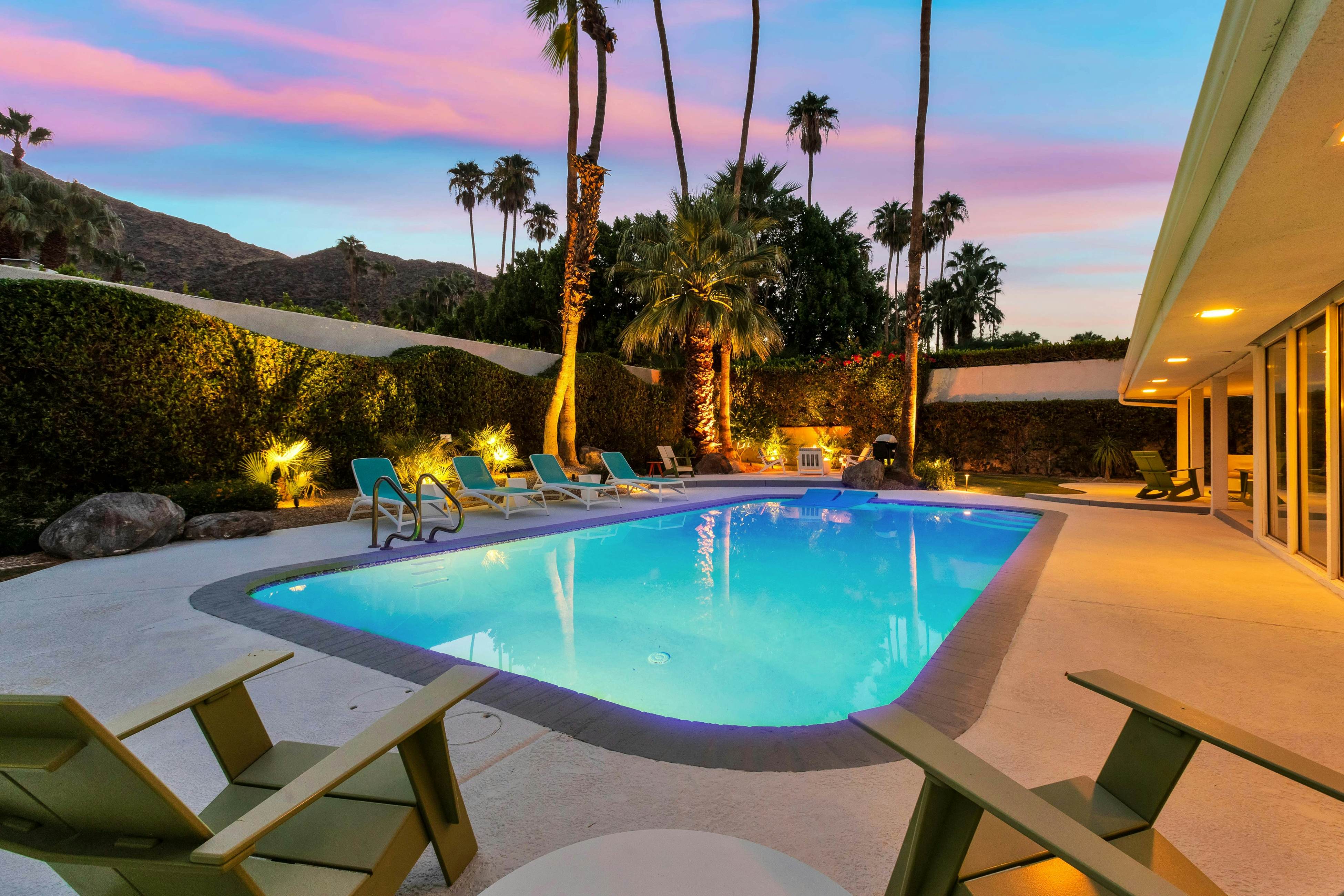 Palm Springs Style - 2875