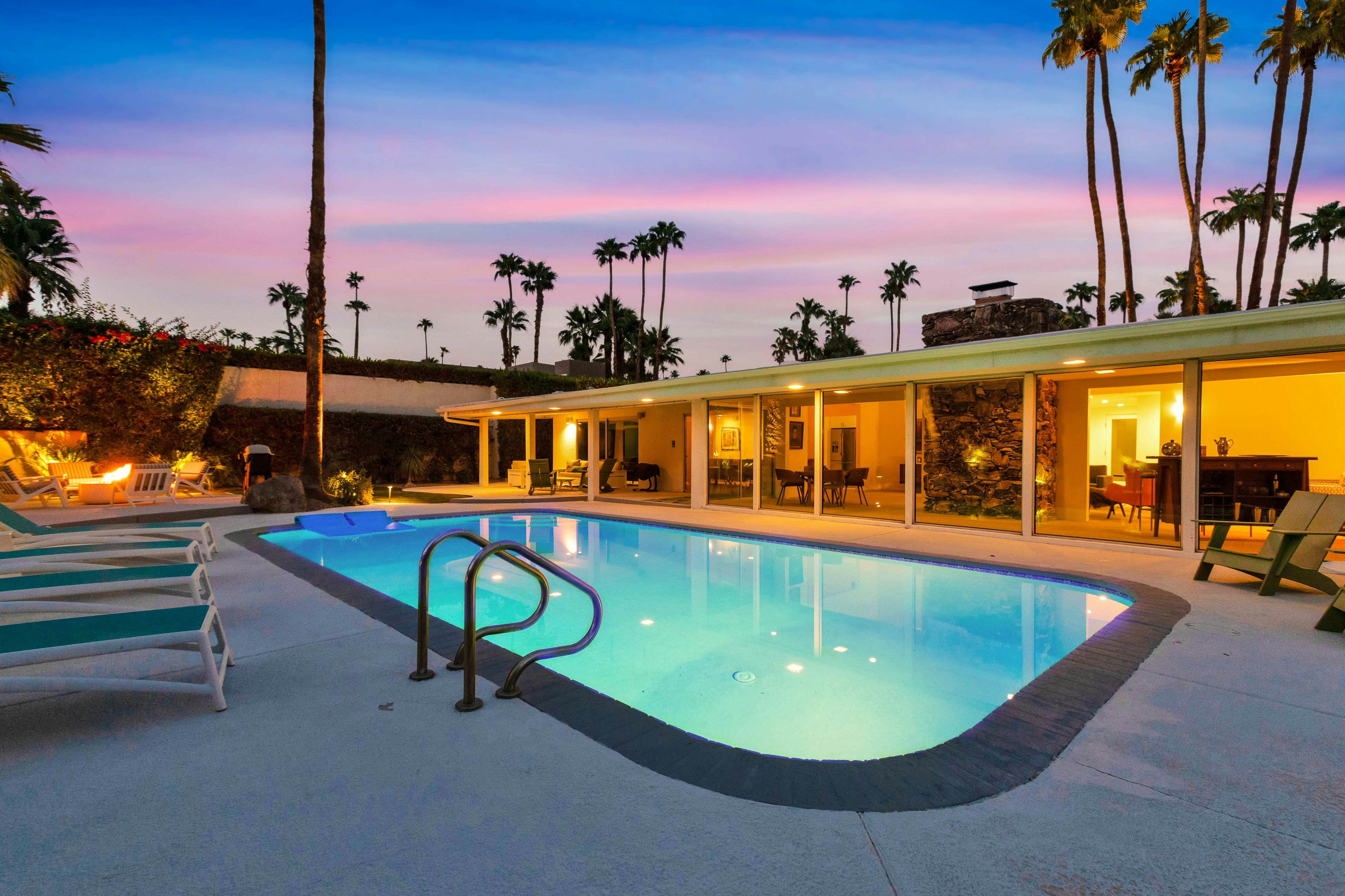 Palm Springs Style - 2875