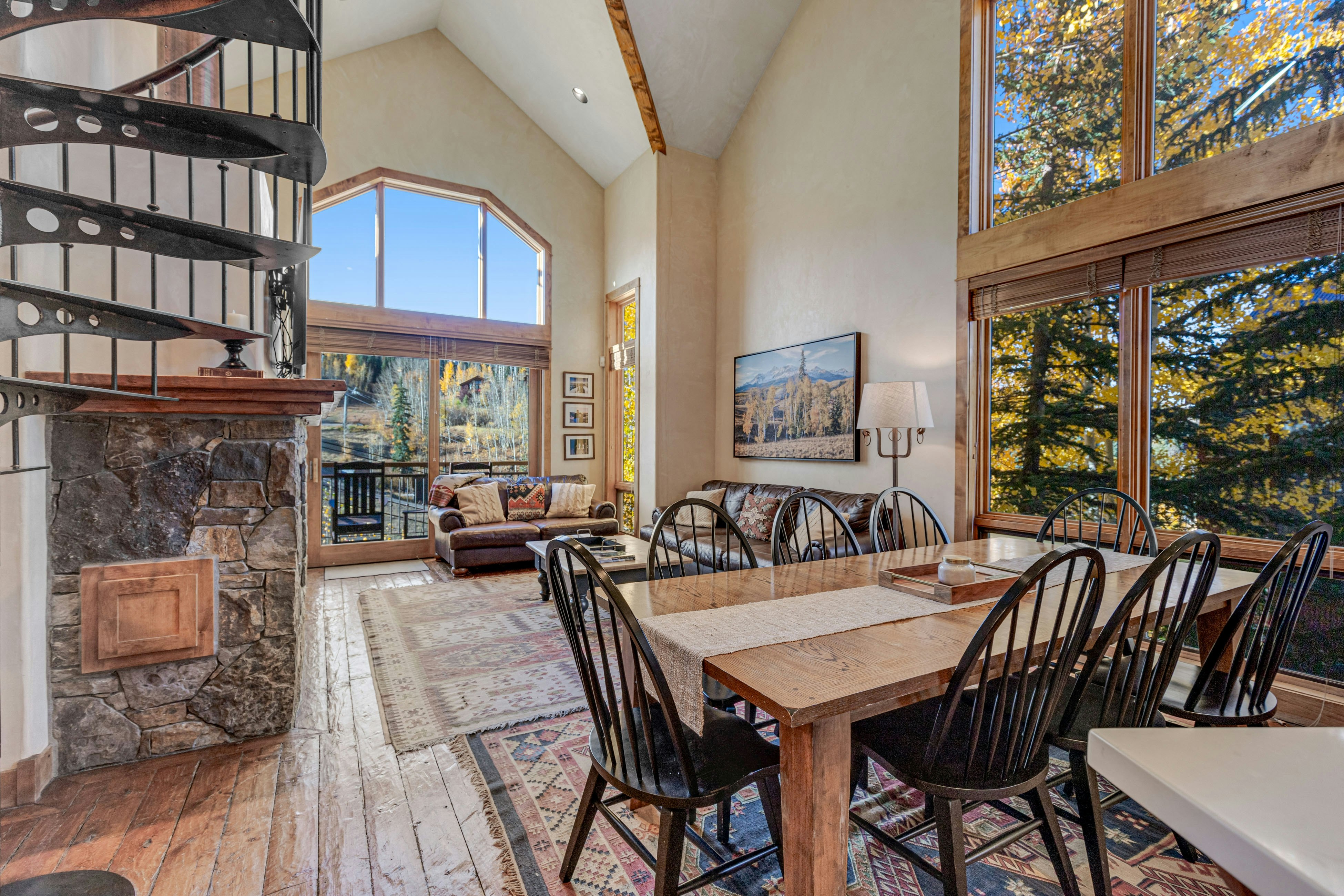 Terraces 1202 - Terraces Pathway