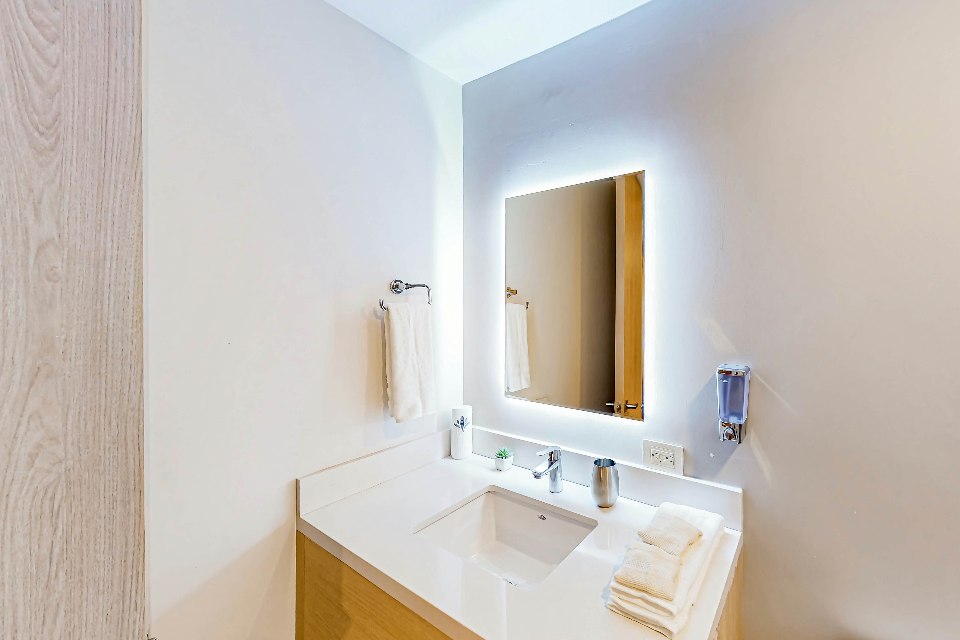 Cardinal Living San Jose del Cabo D-301