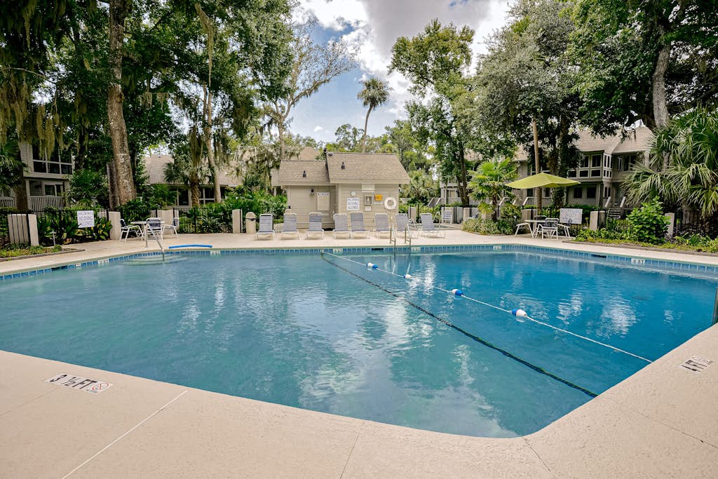 Golf Villa with Saltwater Pool, Hot Tub & Private Beach Access — Windward Village