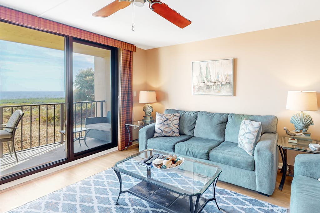 Upgraded condo on waterfront with pool, hot tub, & tennis access - near beach — Hilton Head, SC — vacation rental