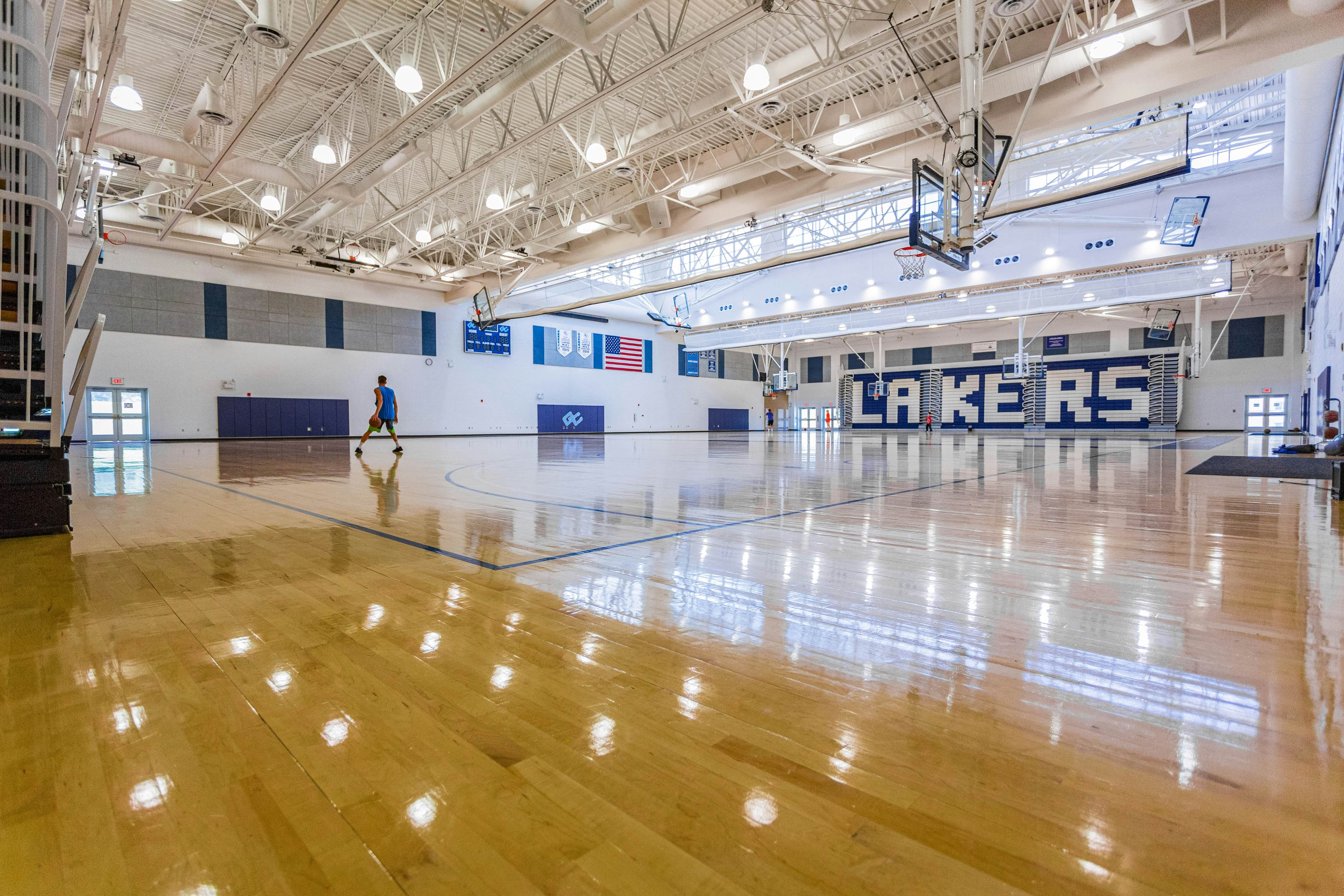 Spacious Panoramic Deep Creek Lodge