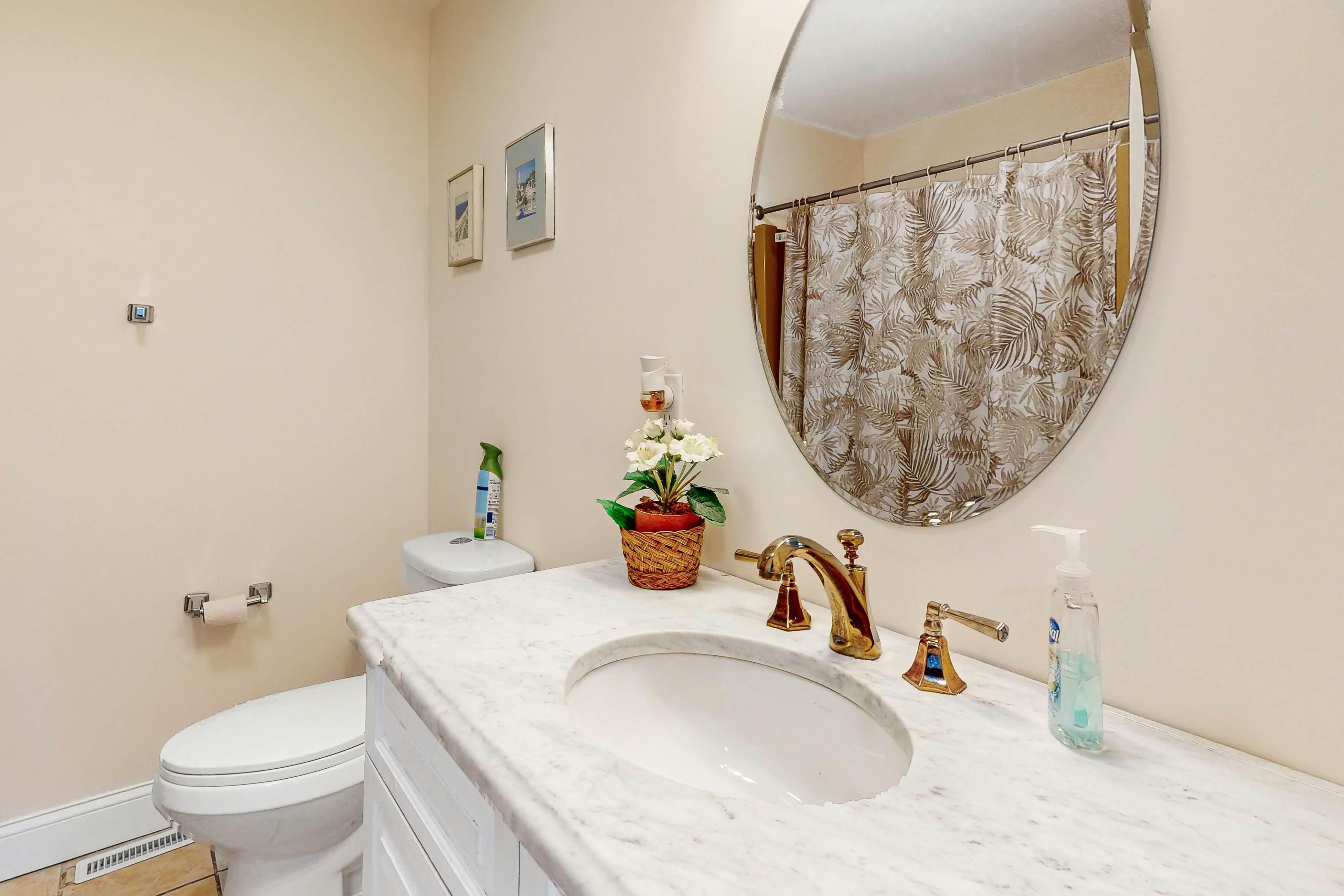 Breezewood - 112 Loganberry Lane