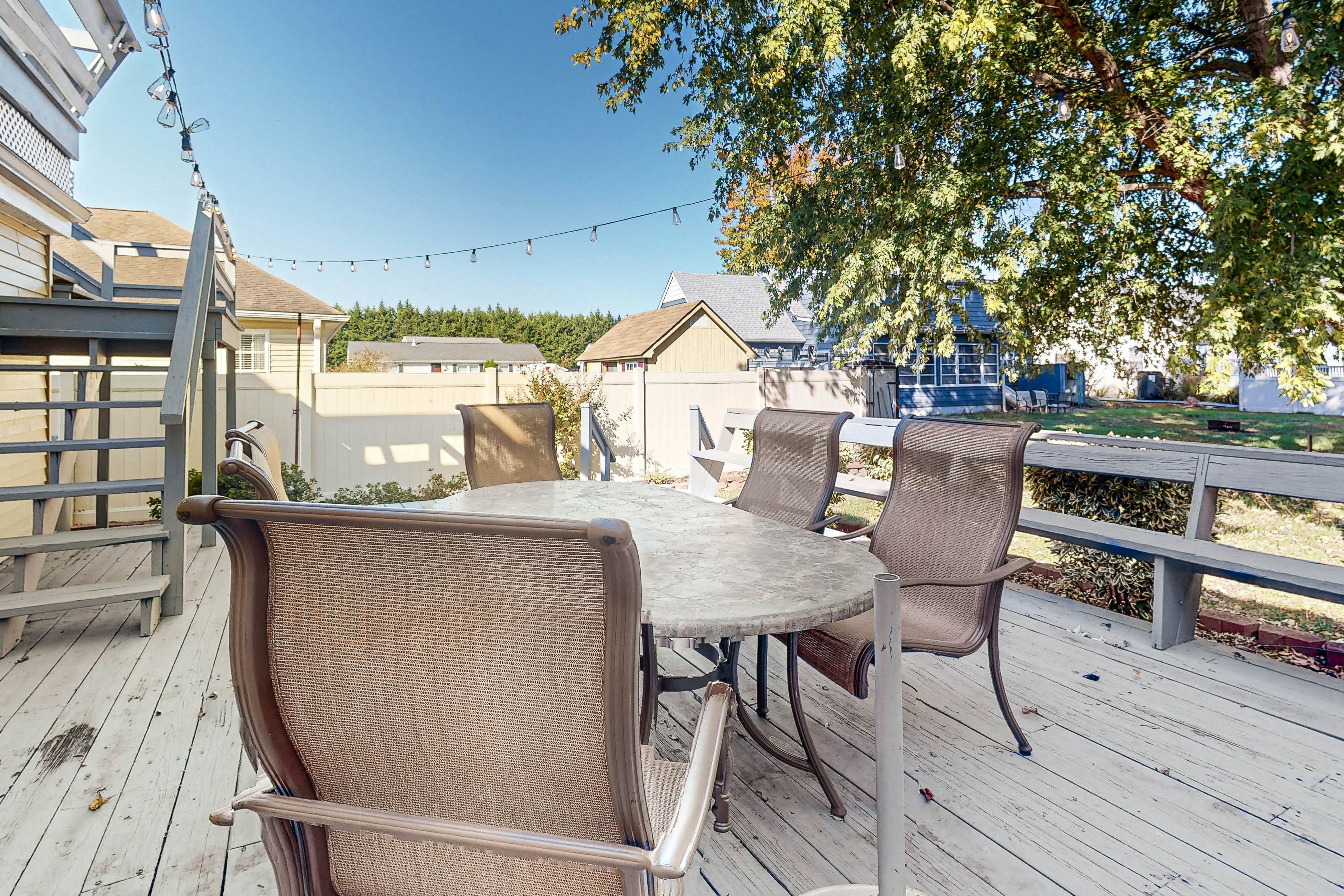 Breezewood - 112 Loganberry Lane