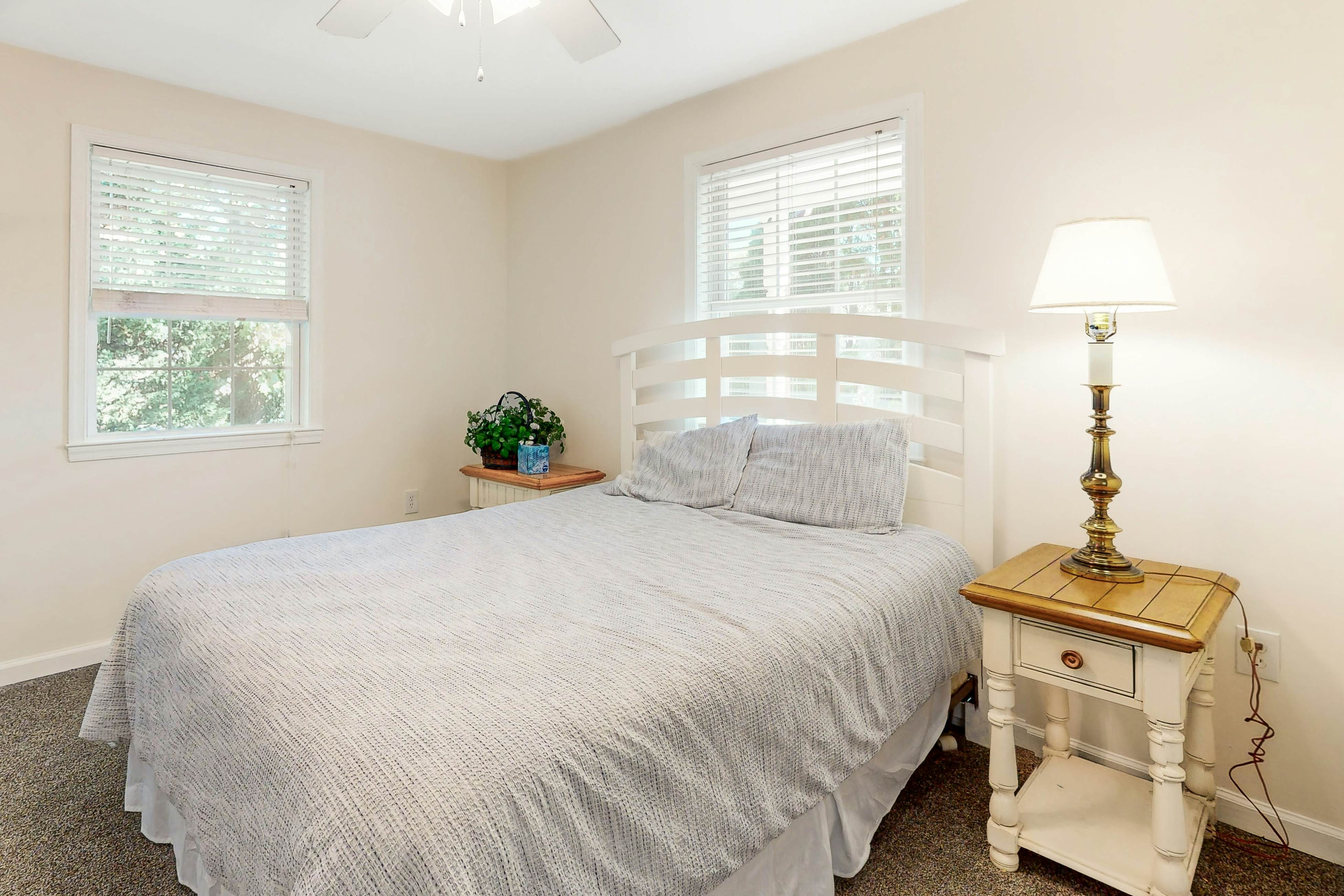 Breezewood - 112 Loganberry Lane