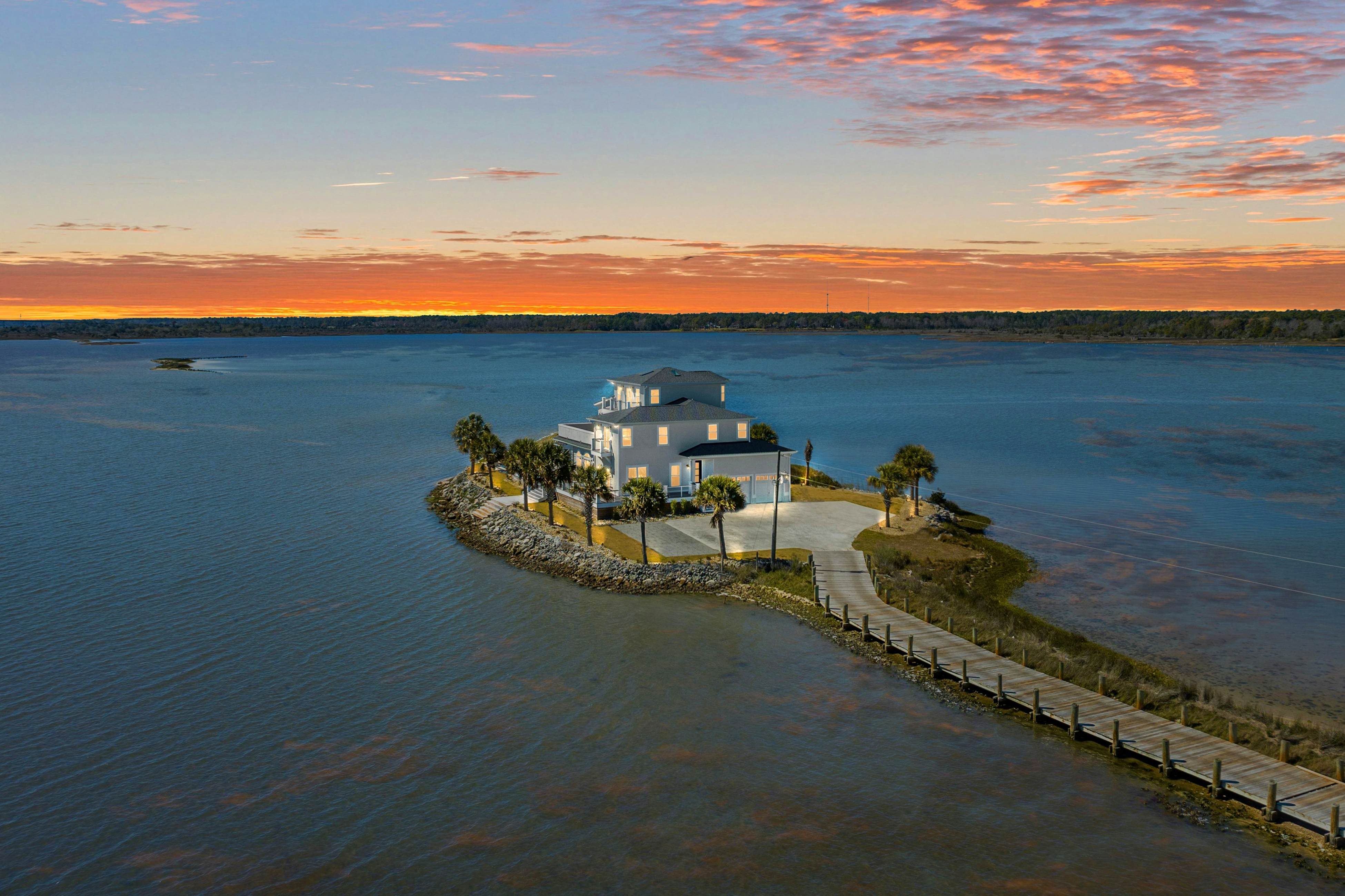 Sneads Island 6 BD Sneads Ferry, NC Vacation Rental Vacasa