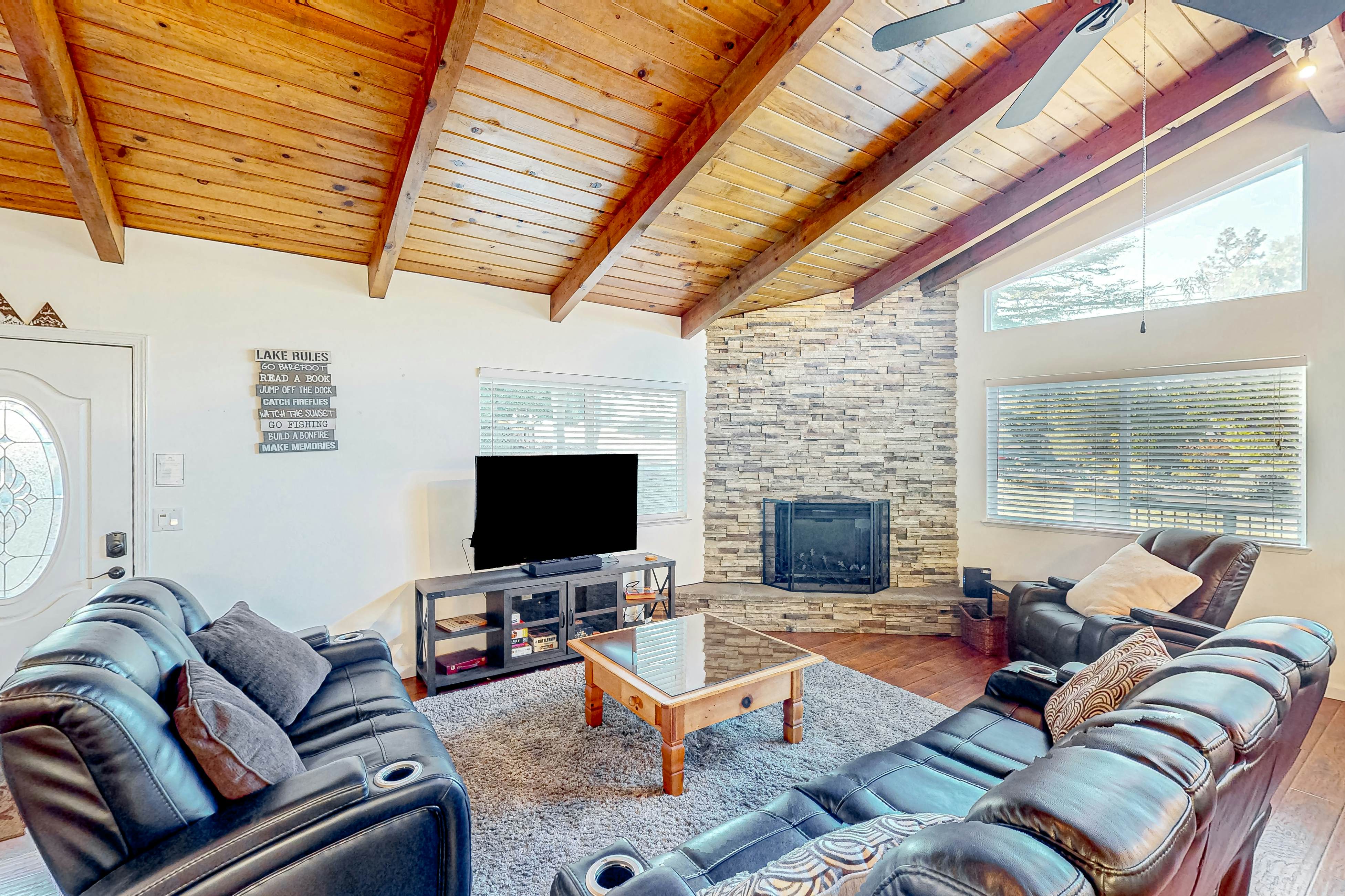 Groveland Vacation Rentals, Cabins, House Rentals Vacasa