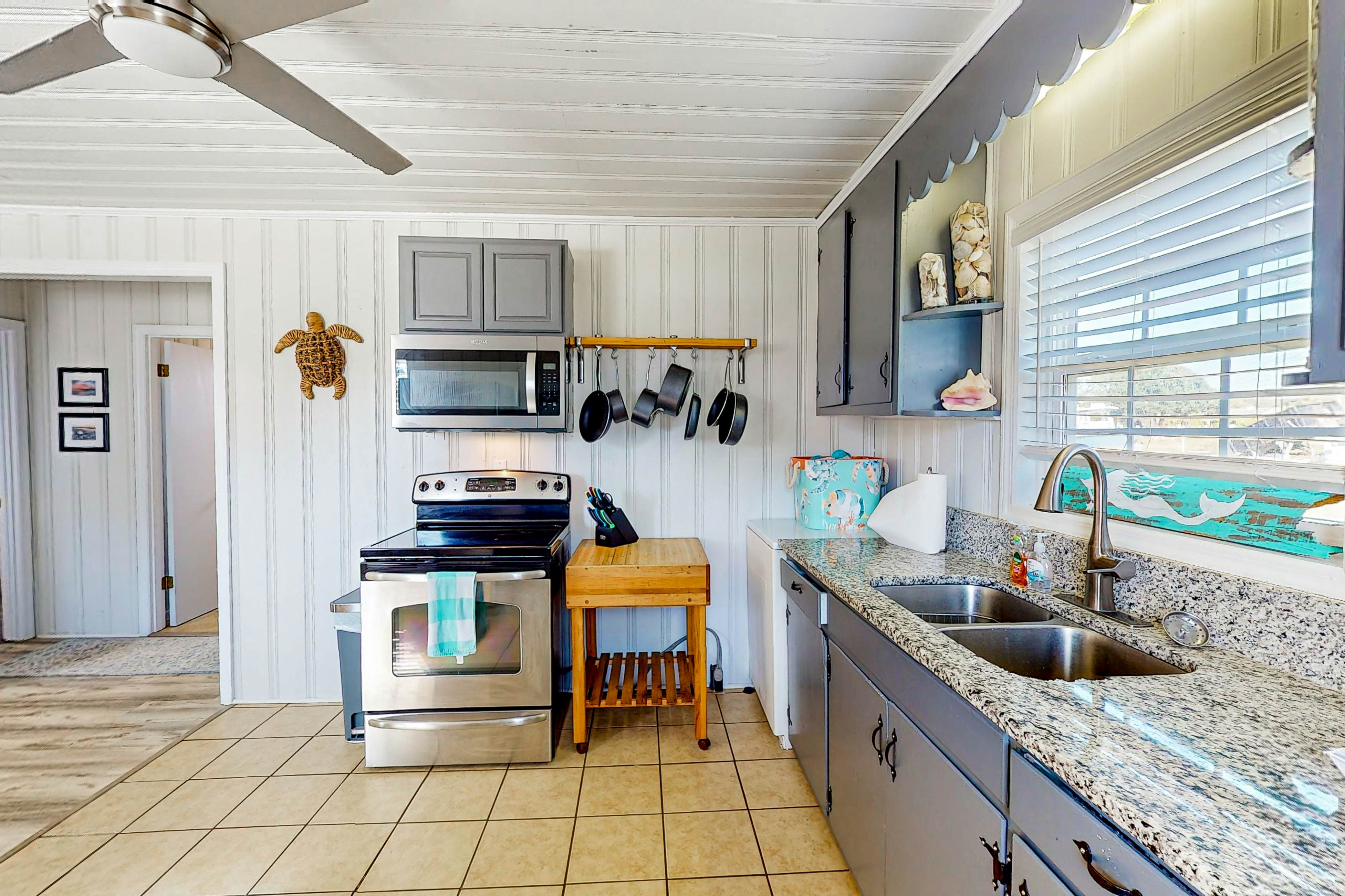 The Boat House 2 BD Sneads Ferry, NC Vacation Rental Vacasa