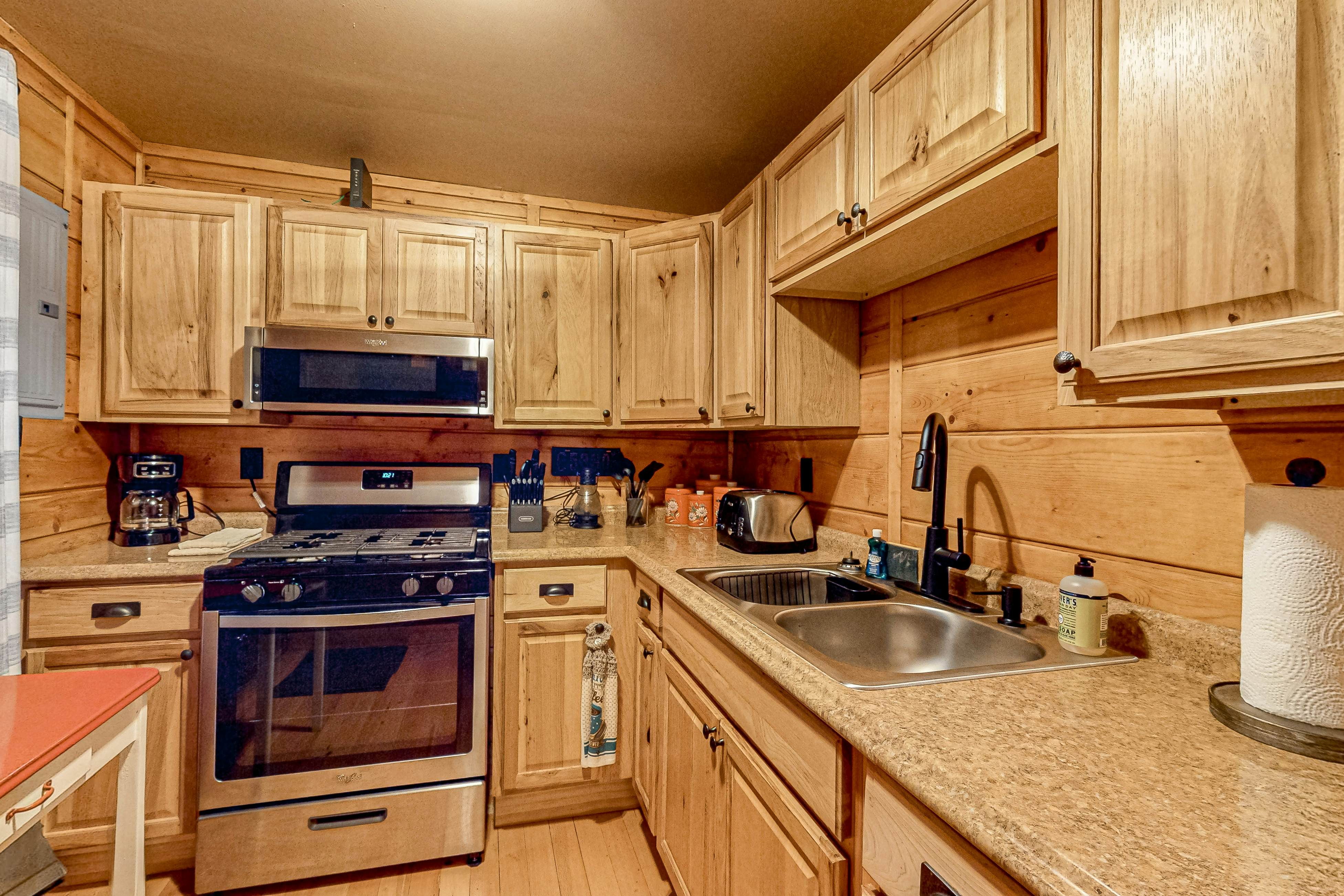 Little Red Lakeside Cabin