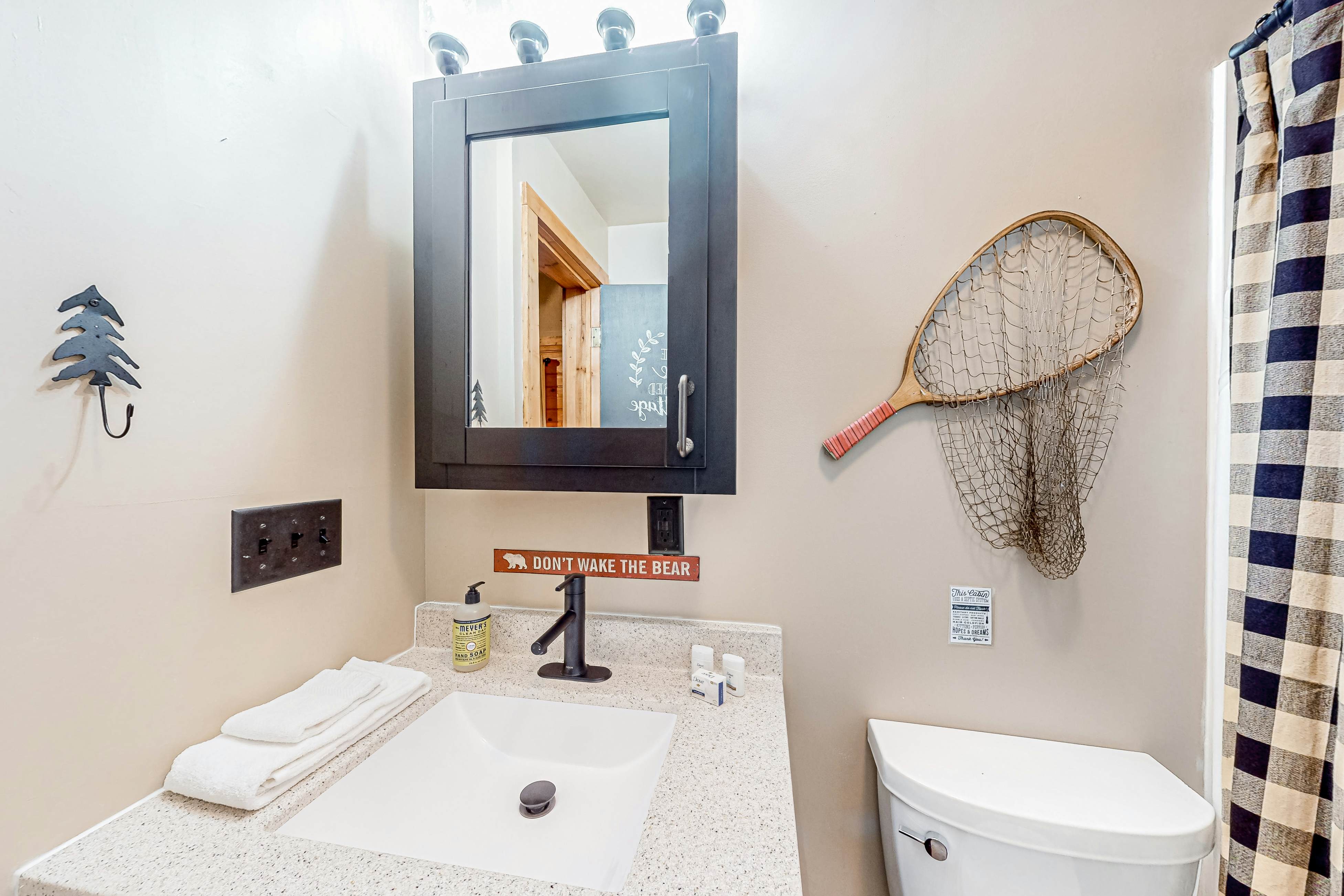 Little Red Lakeside Cabin