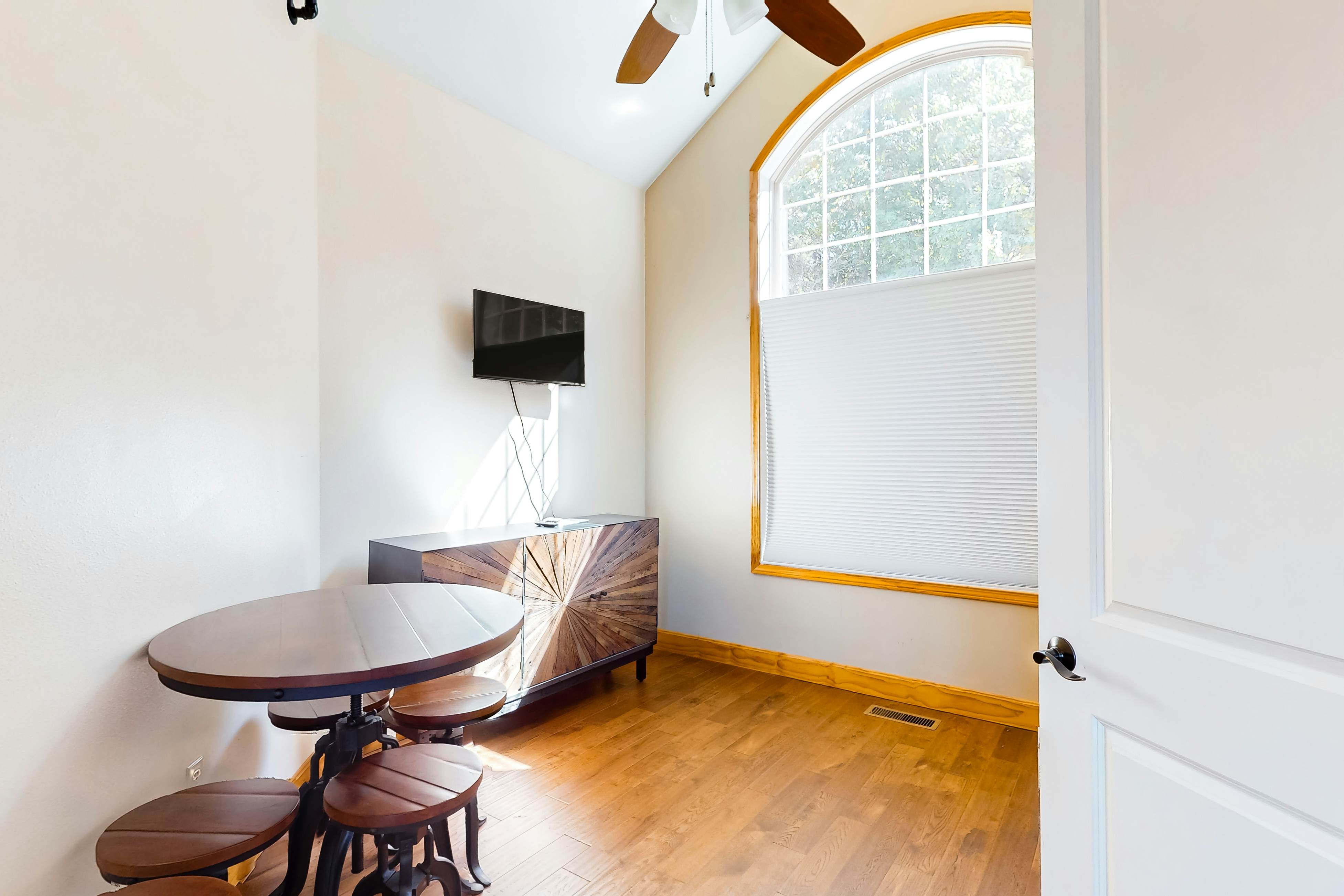 Treetop View Sanctuary 