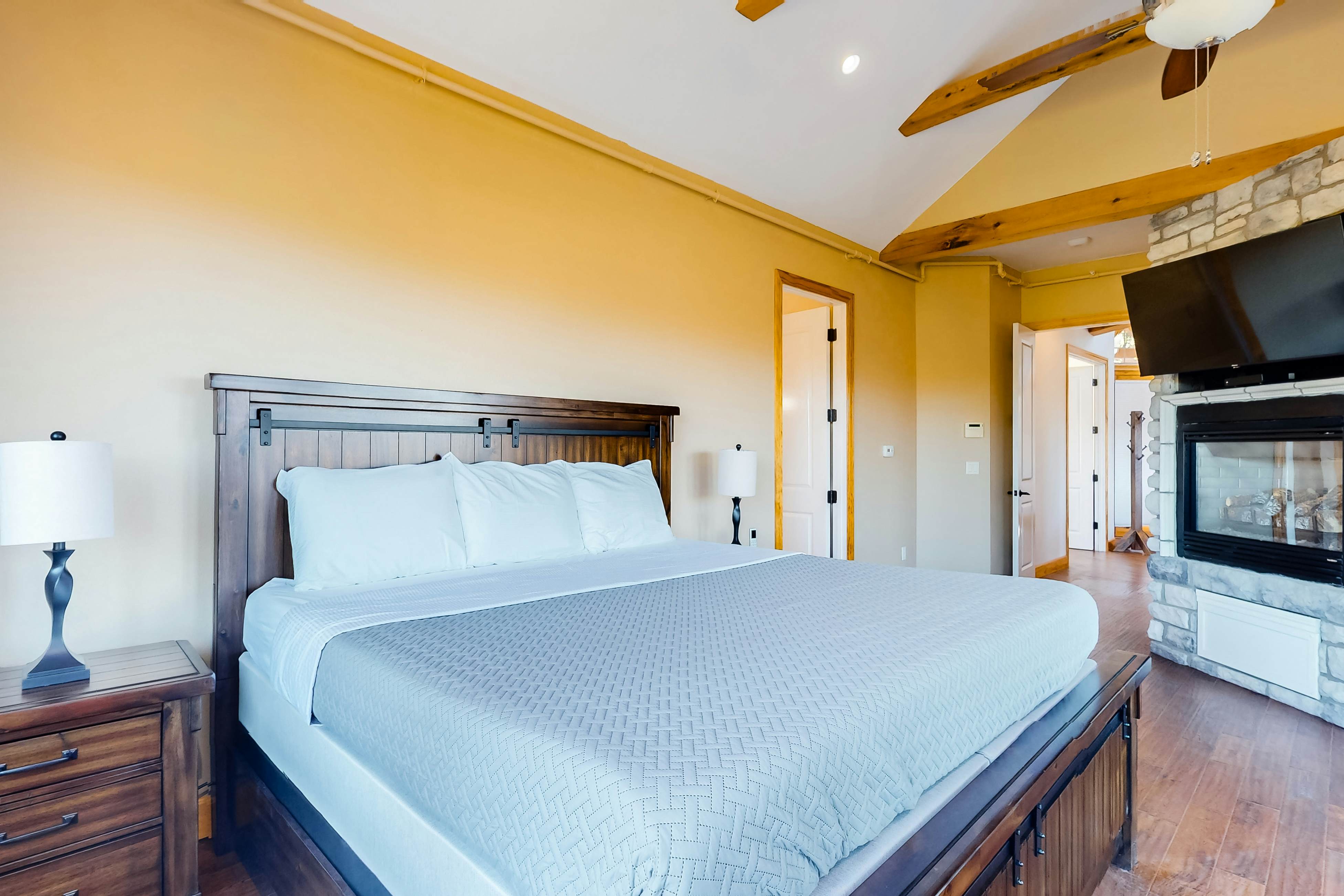 Treetop View Sanctuary 