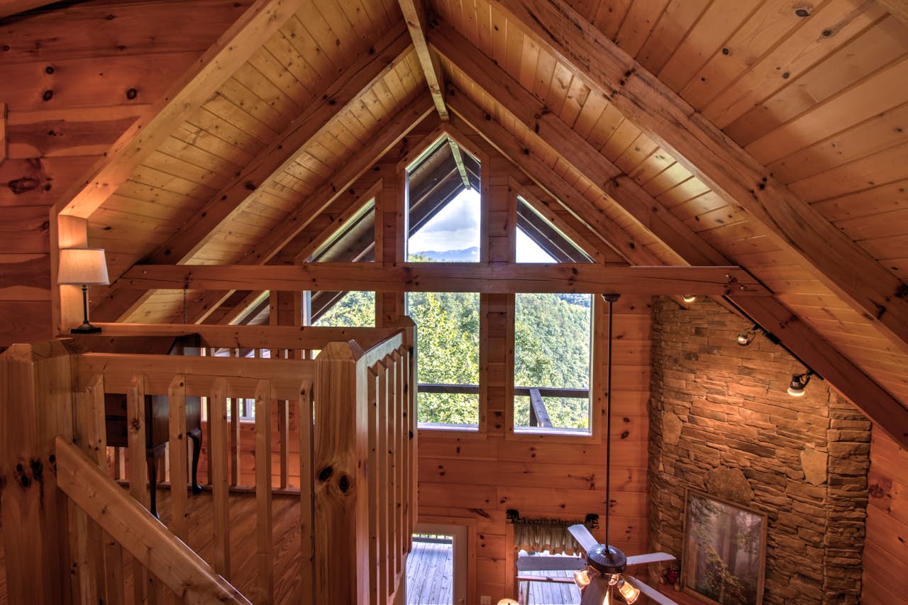 Rocky Top Jewel Cabin 2 BD Vacation Rental in Townsend, TN Vacasa