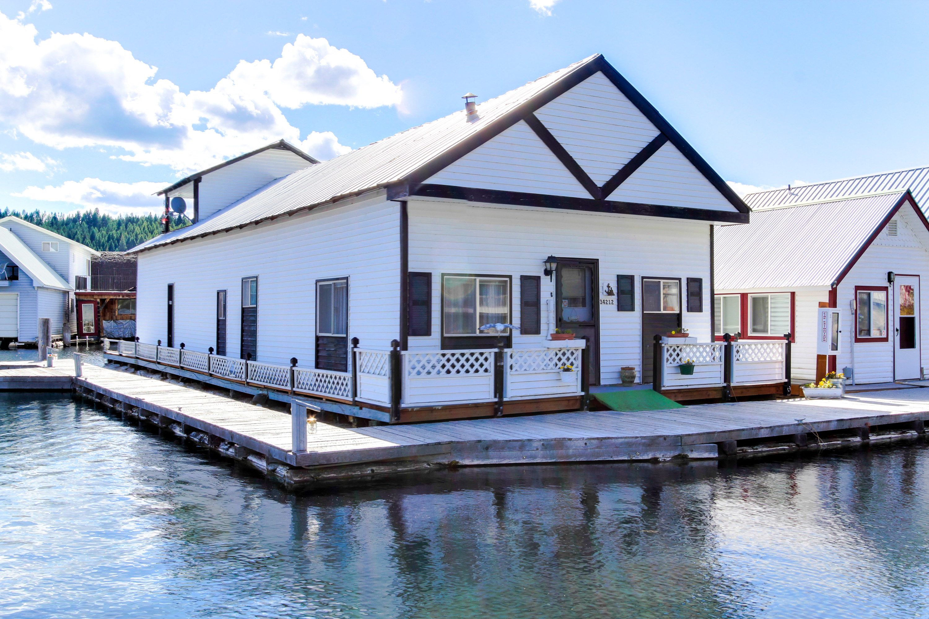 Scenic Bay Float Home Hideaway 2 BD Bayview, ID Vacation Rental Vacasa