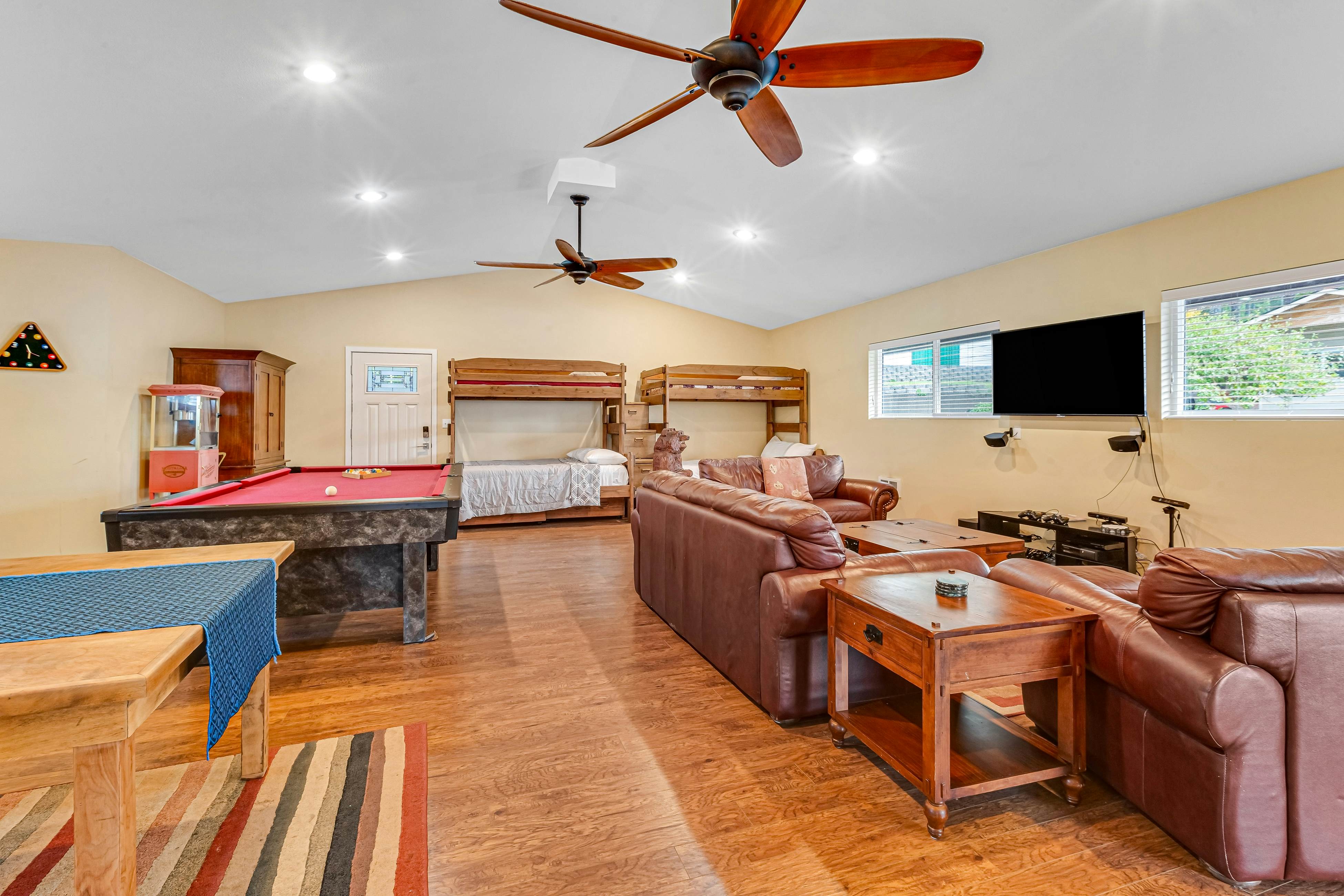 Summit Lake Guesthouse