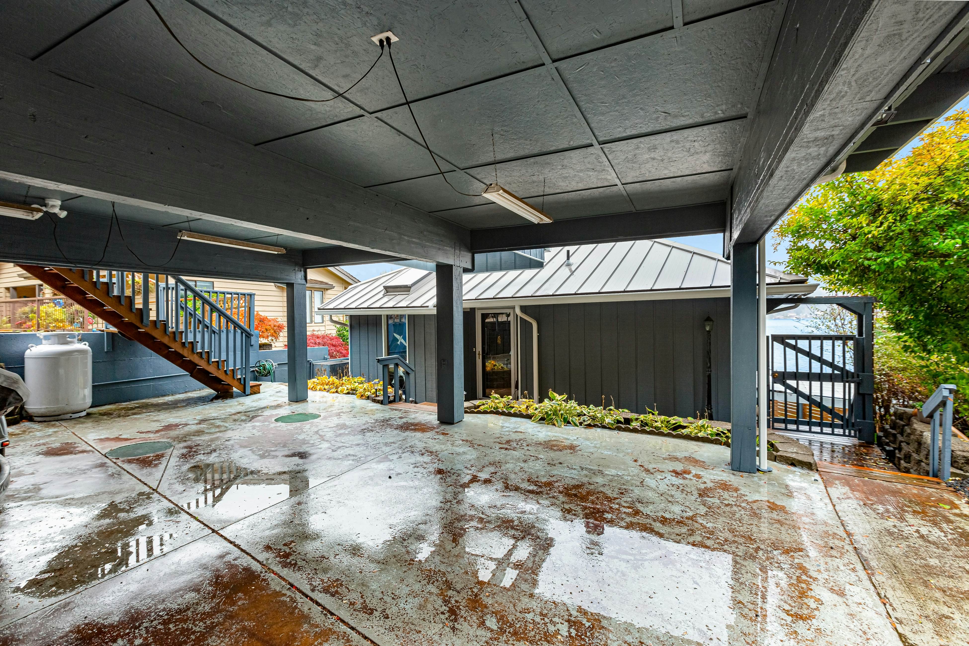 Summit Lake Guesthouse