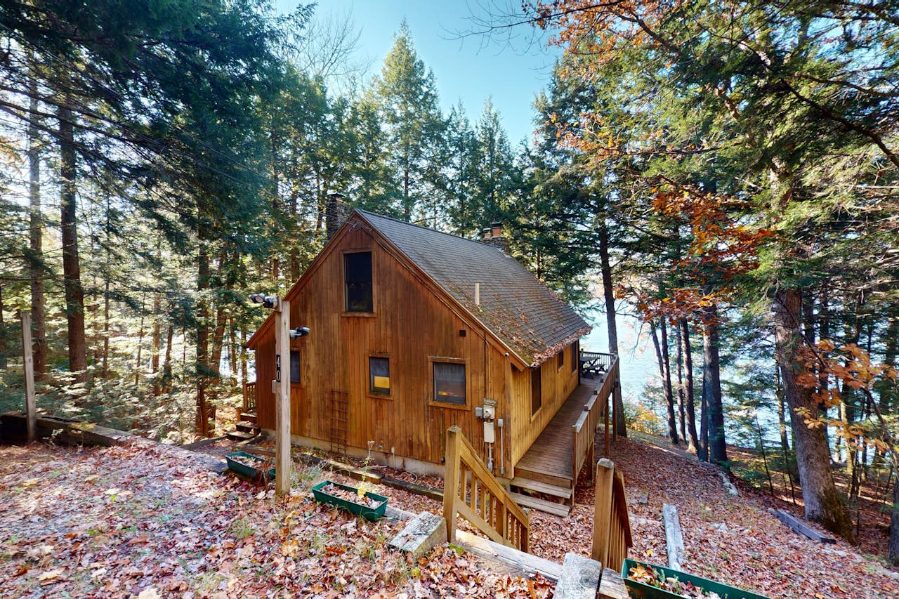 Parker Pond's Perch 3 BD Casco, ME Vacation Rental Vacasa