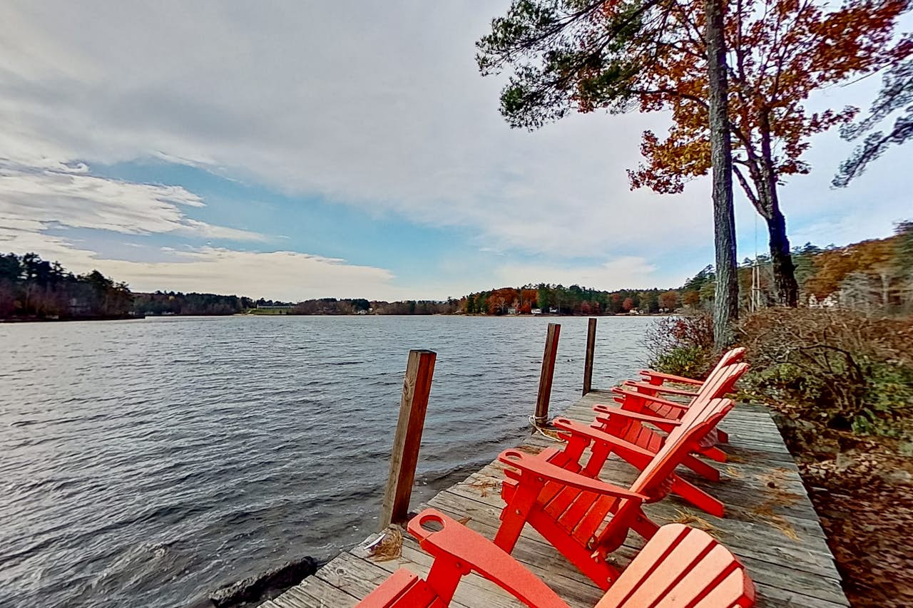 Lakefront Kings Pine Cabin 4 BD Wolfeboro, NH Vacation Rental Vacasa