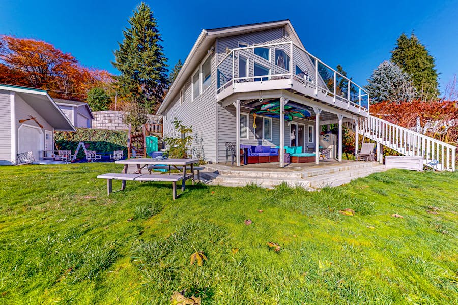 The Sanctuary on Lake St. Clair 3 BD Olympia, WA Vacation Rental Vacasa