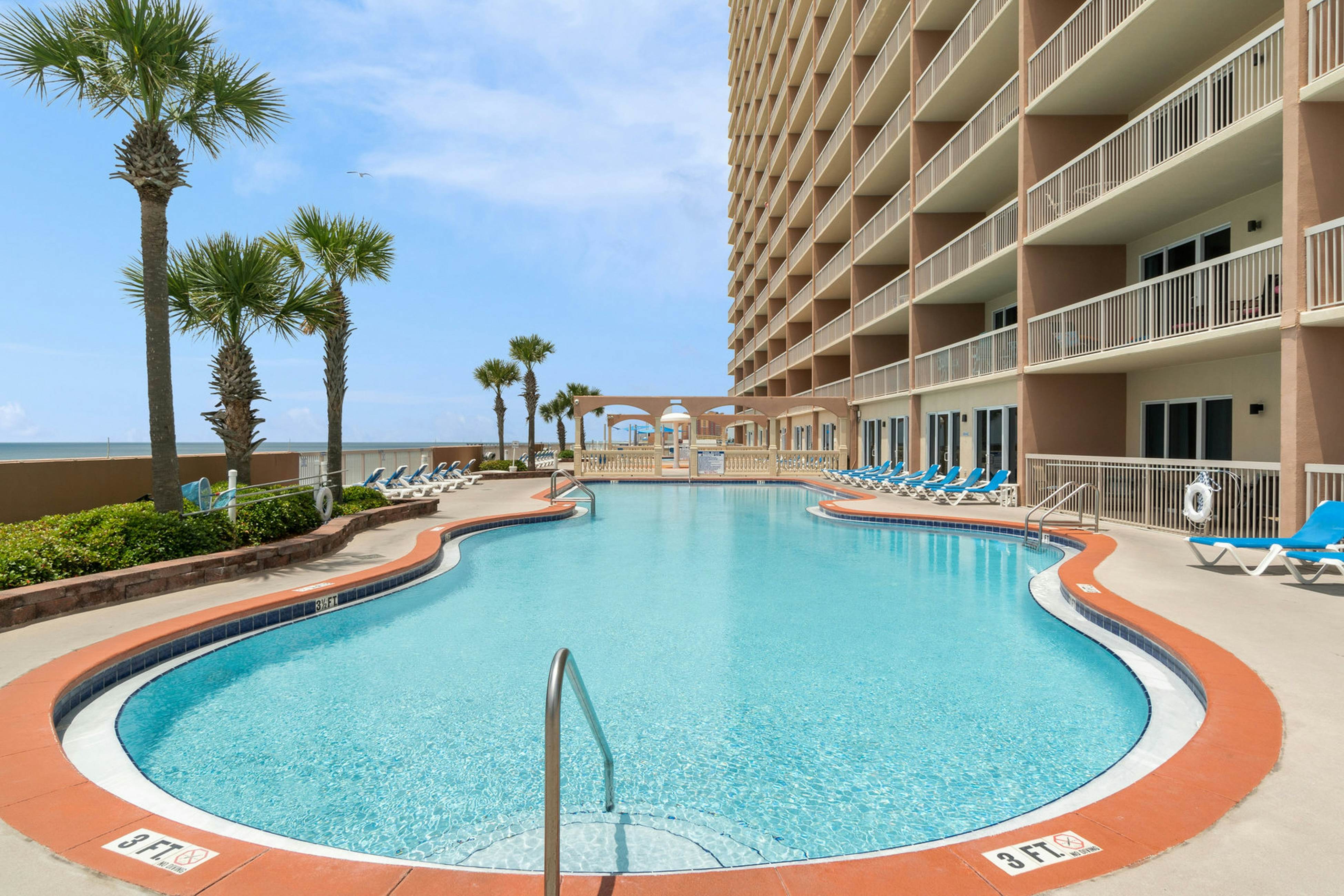 Sunrise Beach 1006 - Beachfront Condo